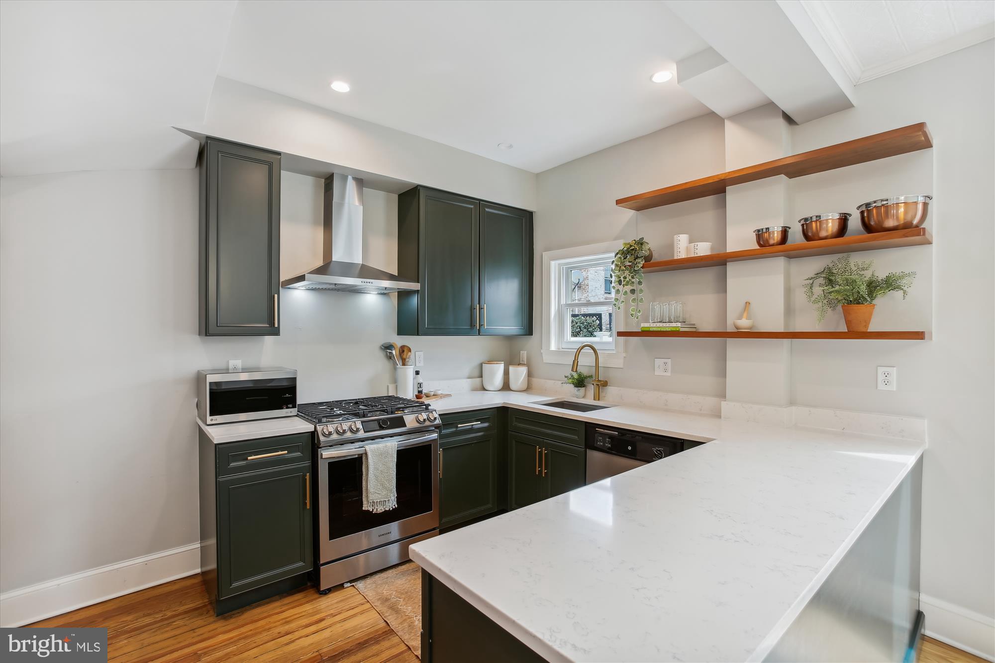 105 14th St NE