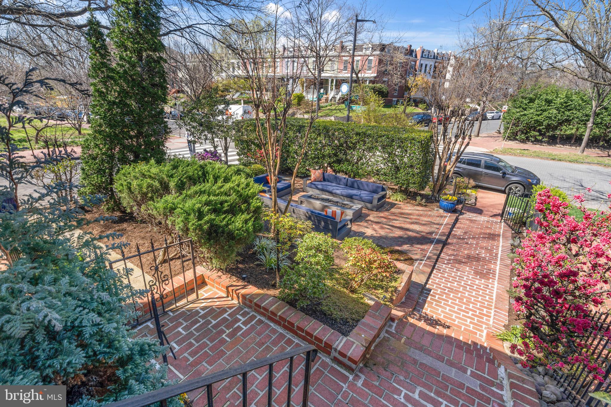301 South Carolina Ave SE