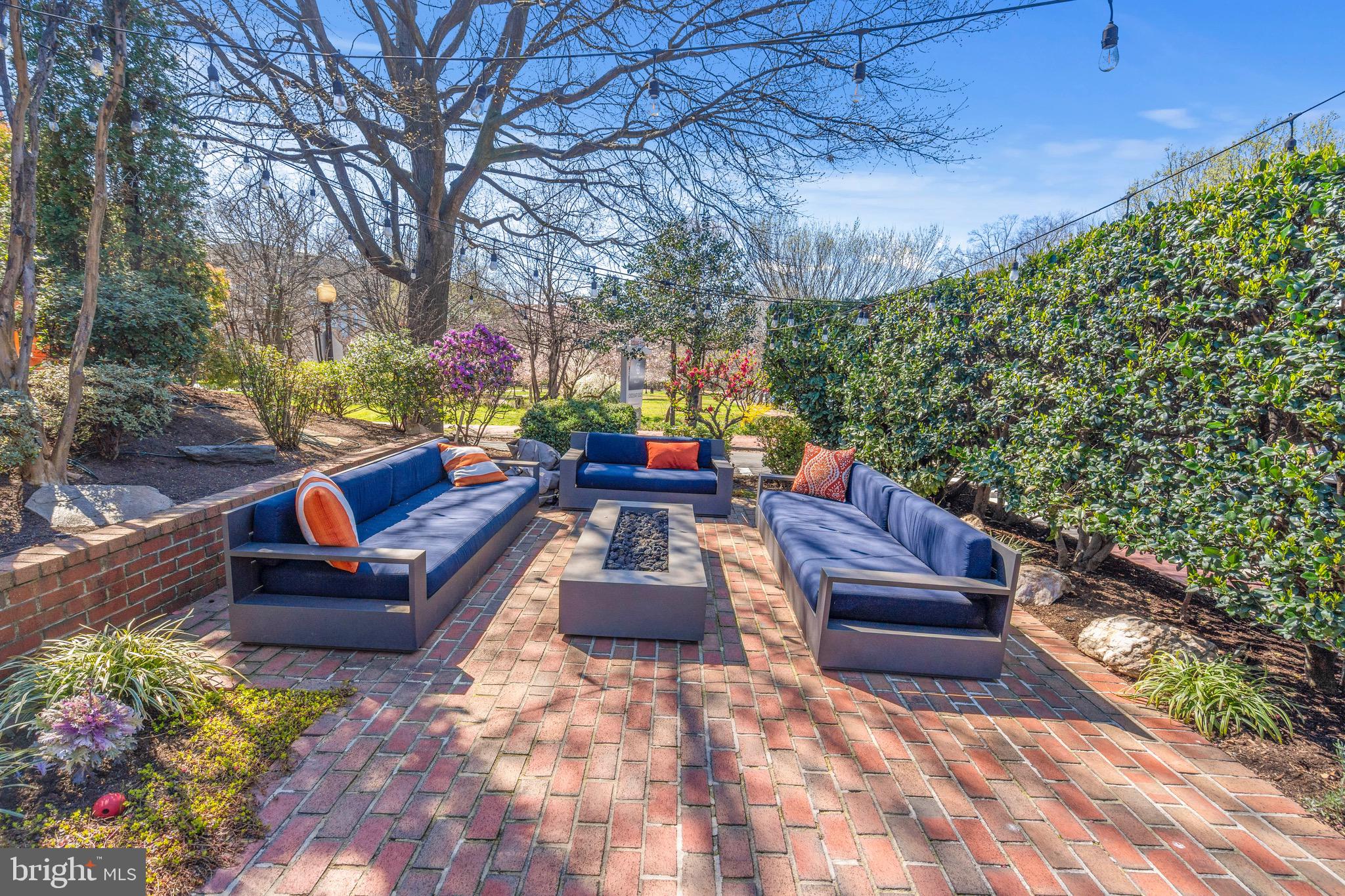301 South Carolina Ave SE