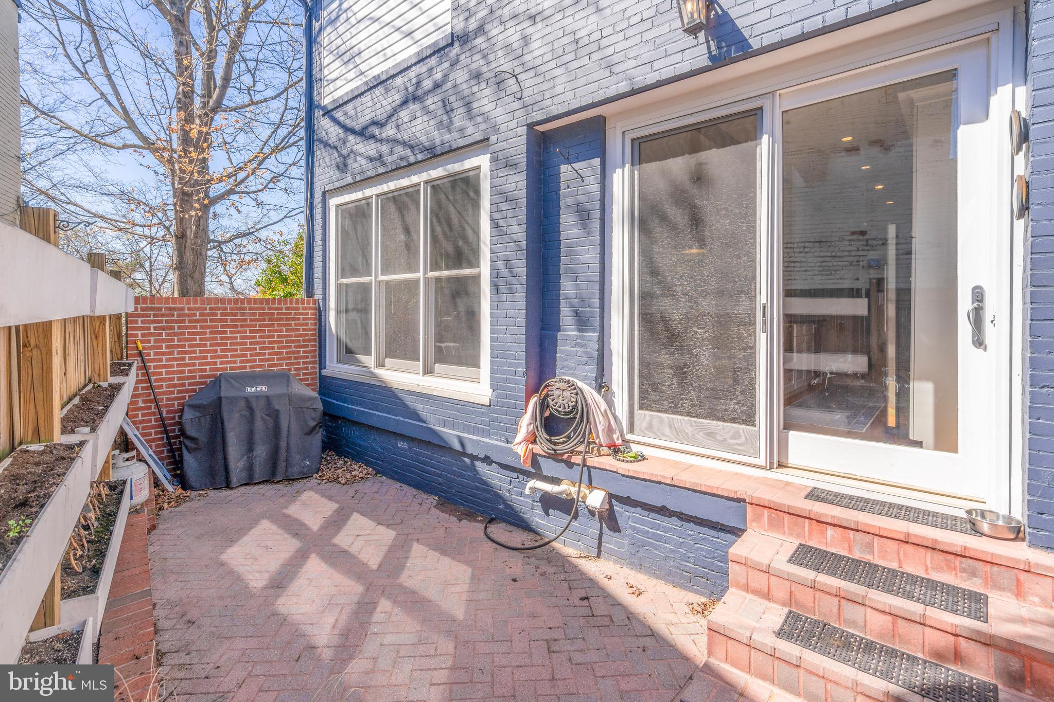 301 South Carolina Ave SE