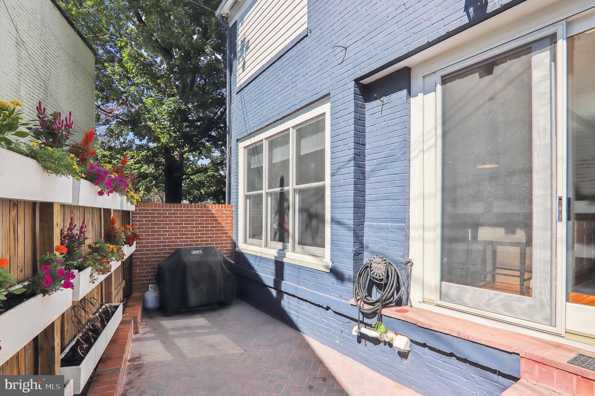 301 South Carolina Ave SE