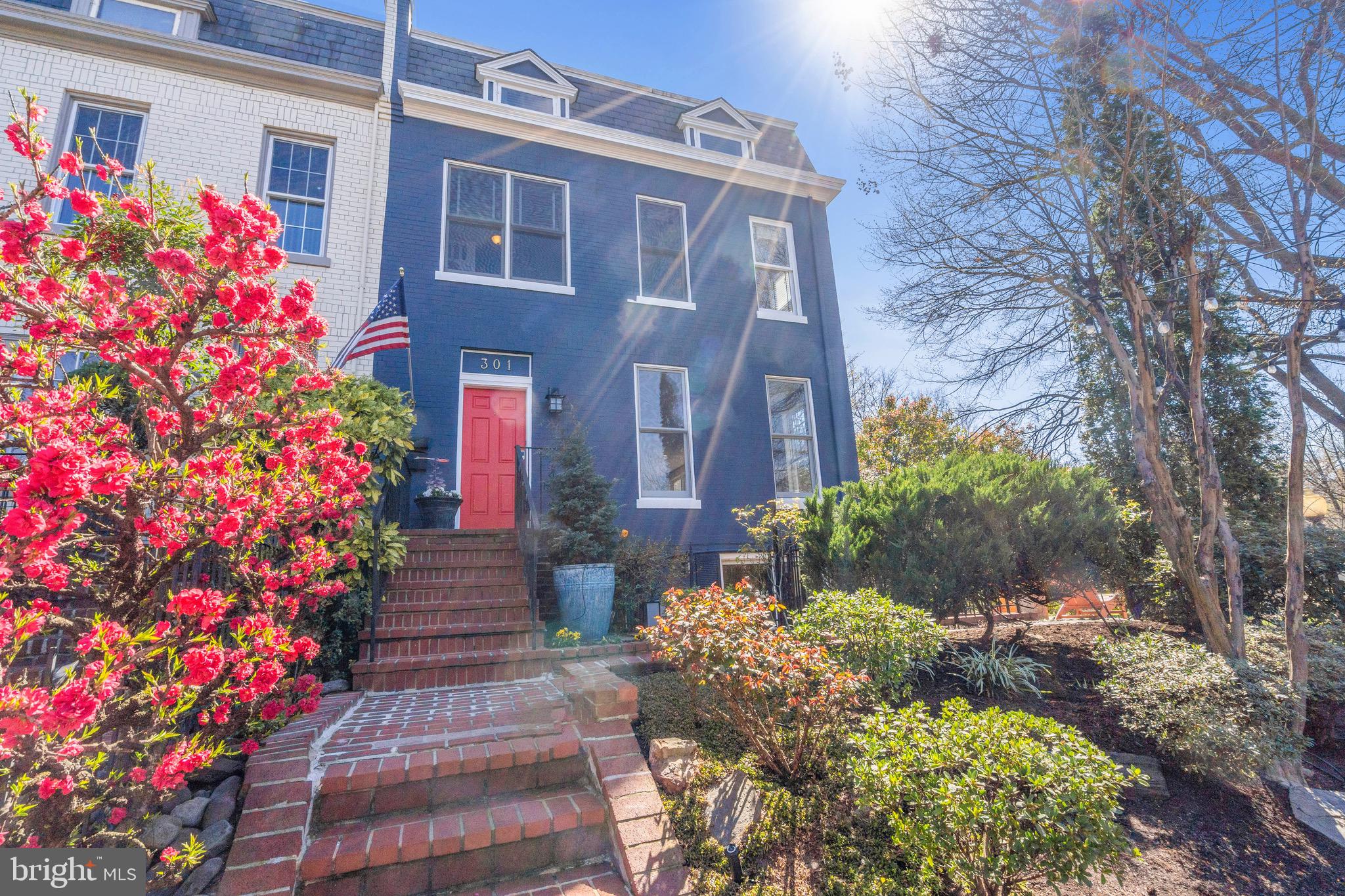 301 South Carolina Ave SE