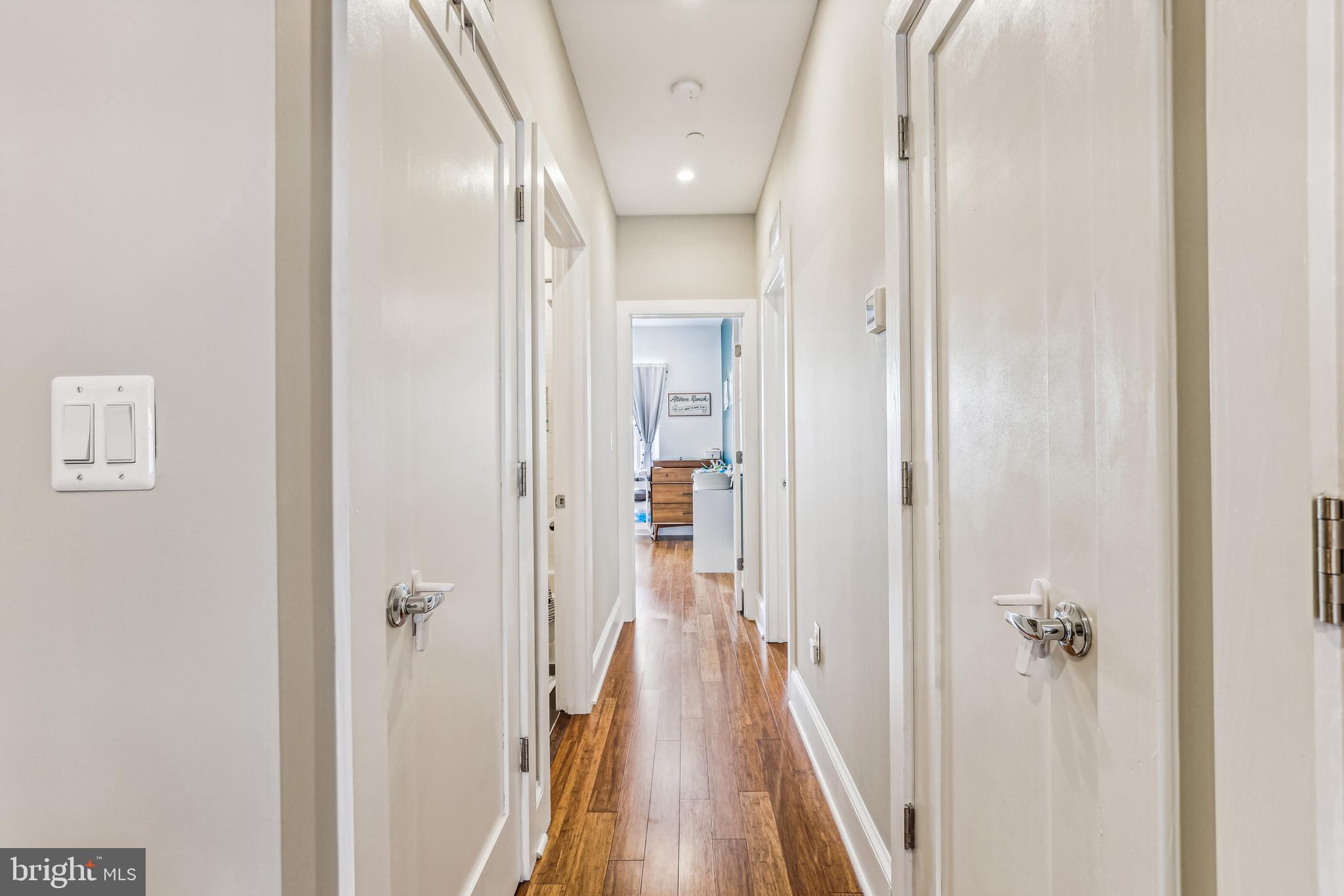 2221 M St NE #302