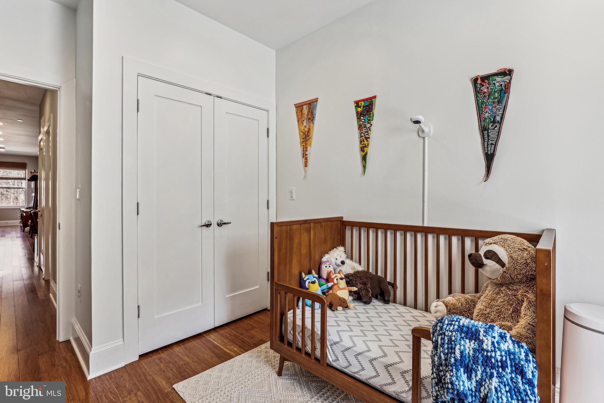 2221 M St NE #302