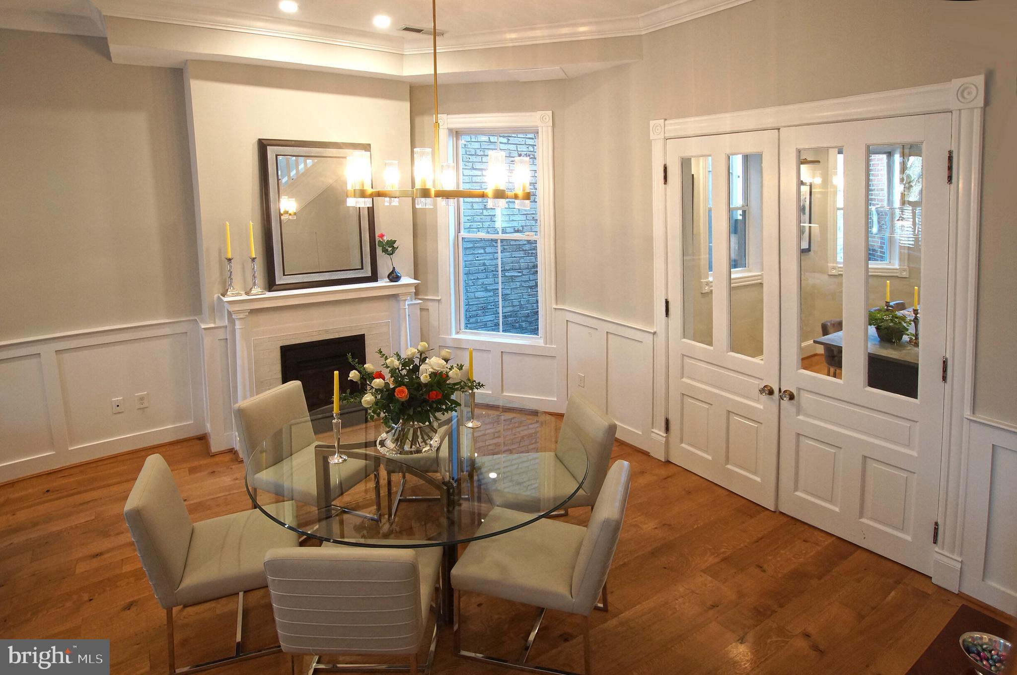 121 4th St NE