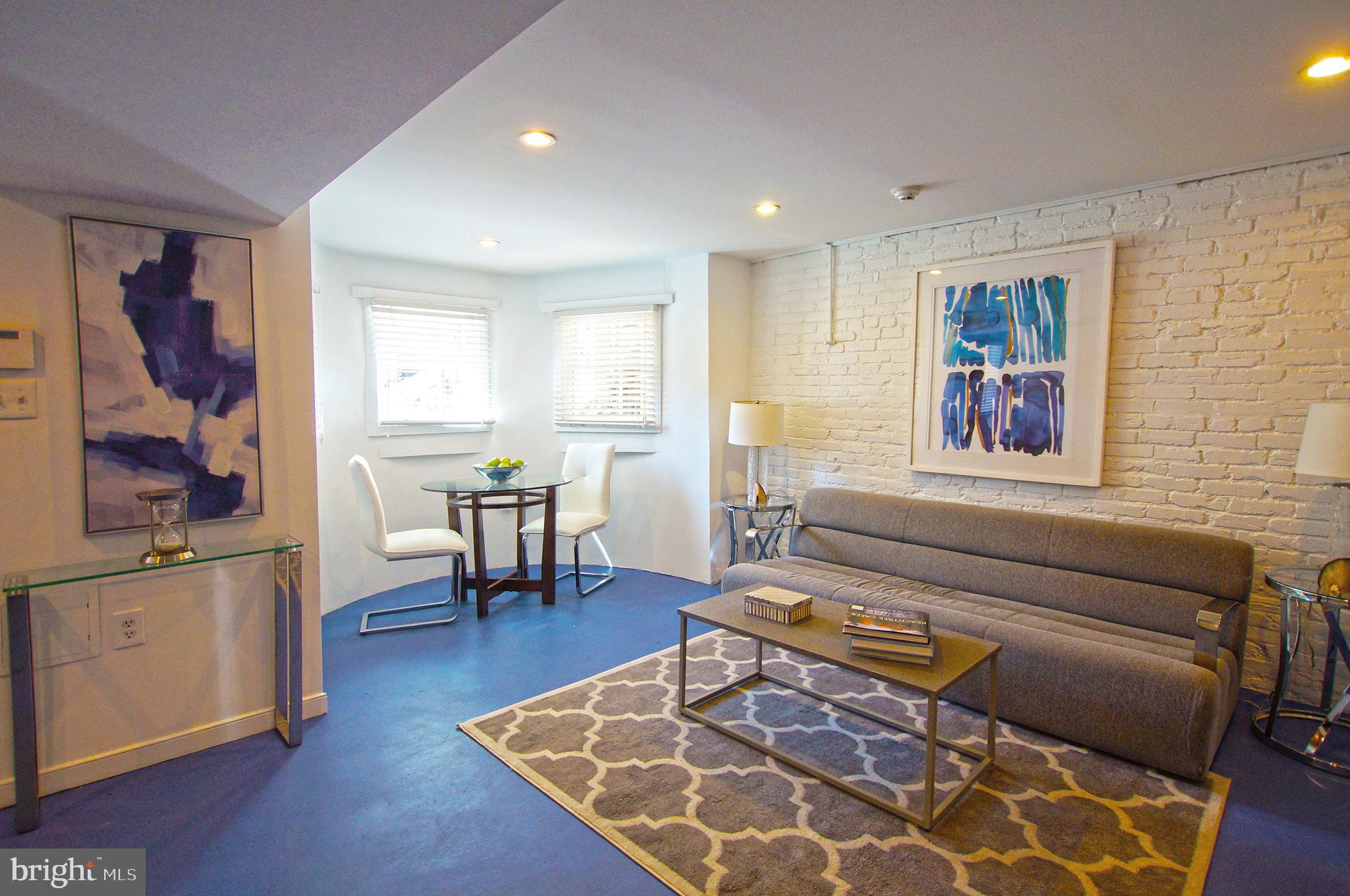 121 4th St NE