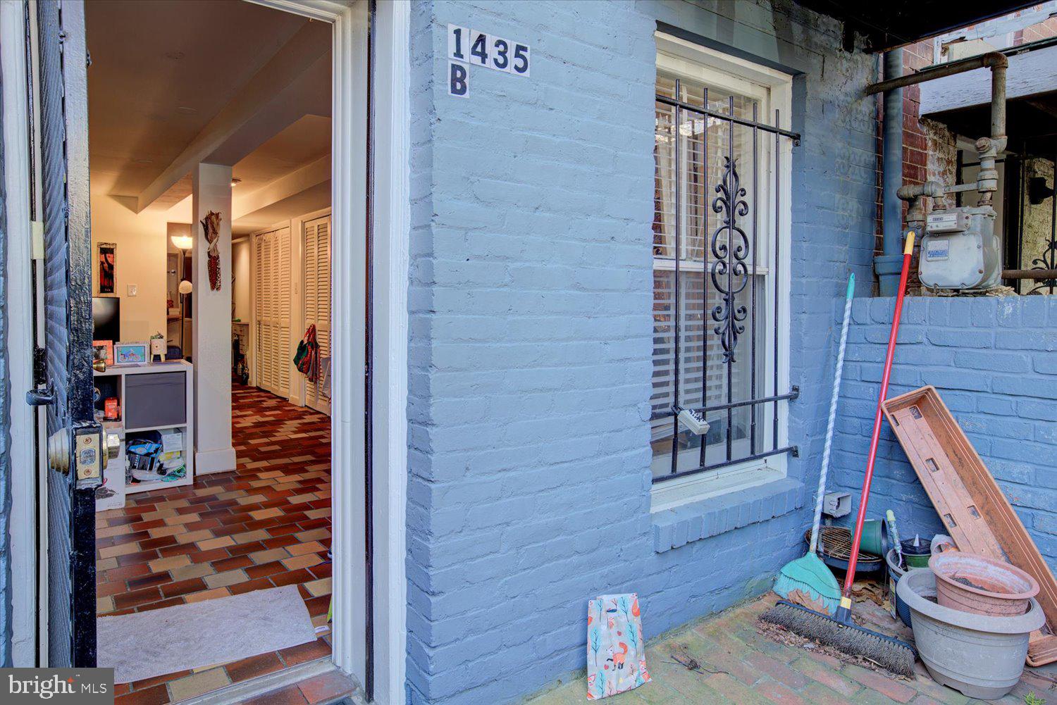 1435 E Capitol St SE