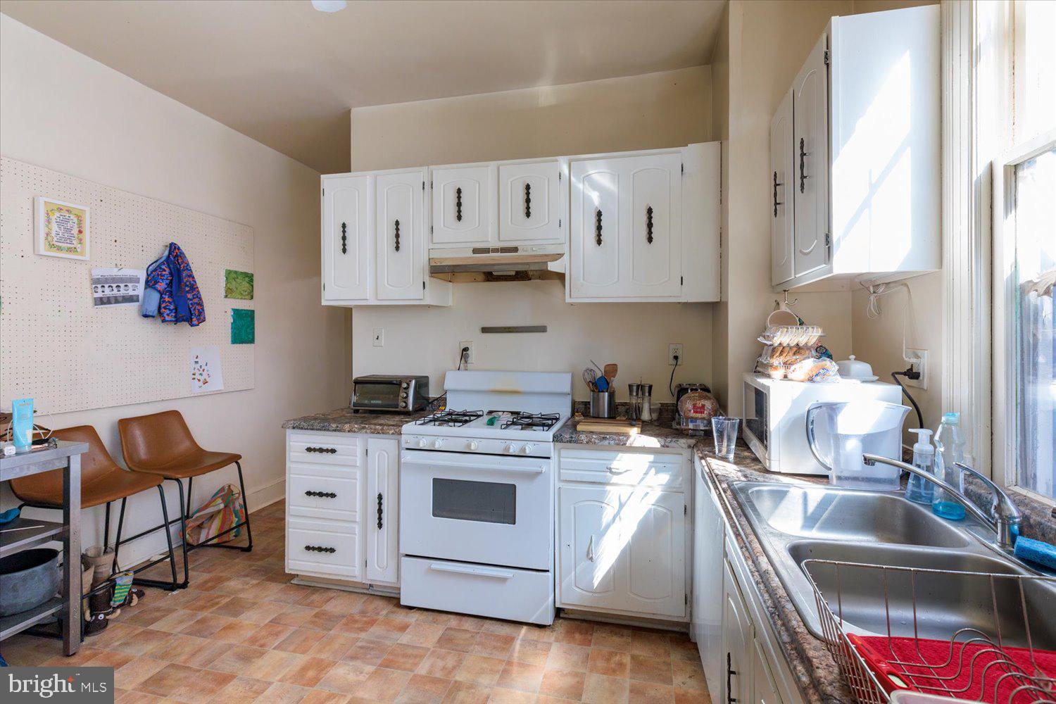 1435 E Capitol St SE