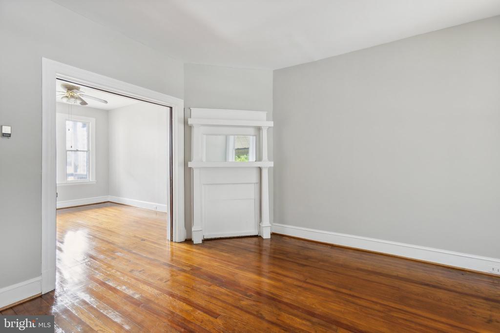30 W St NW