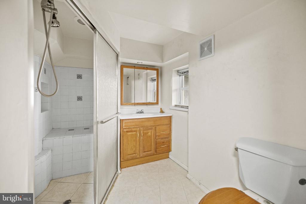 30 W St NW