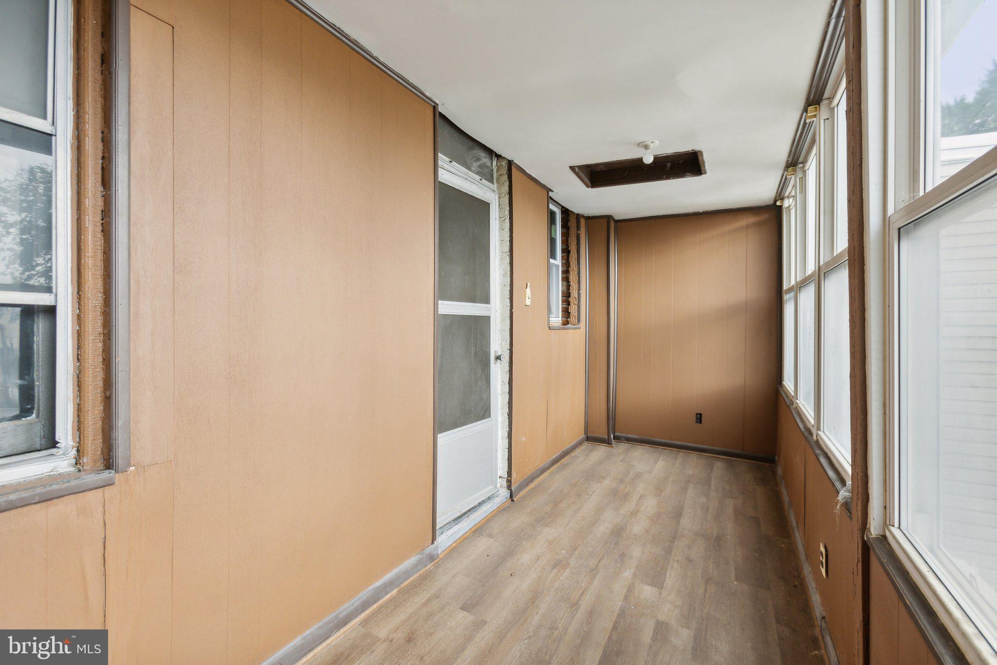30 W St NW