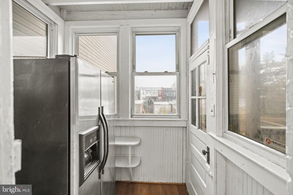 30 W St NW