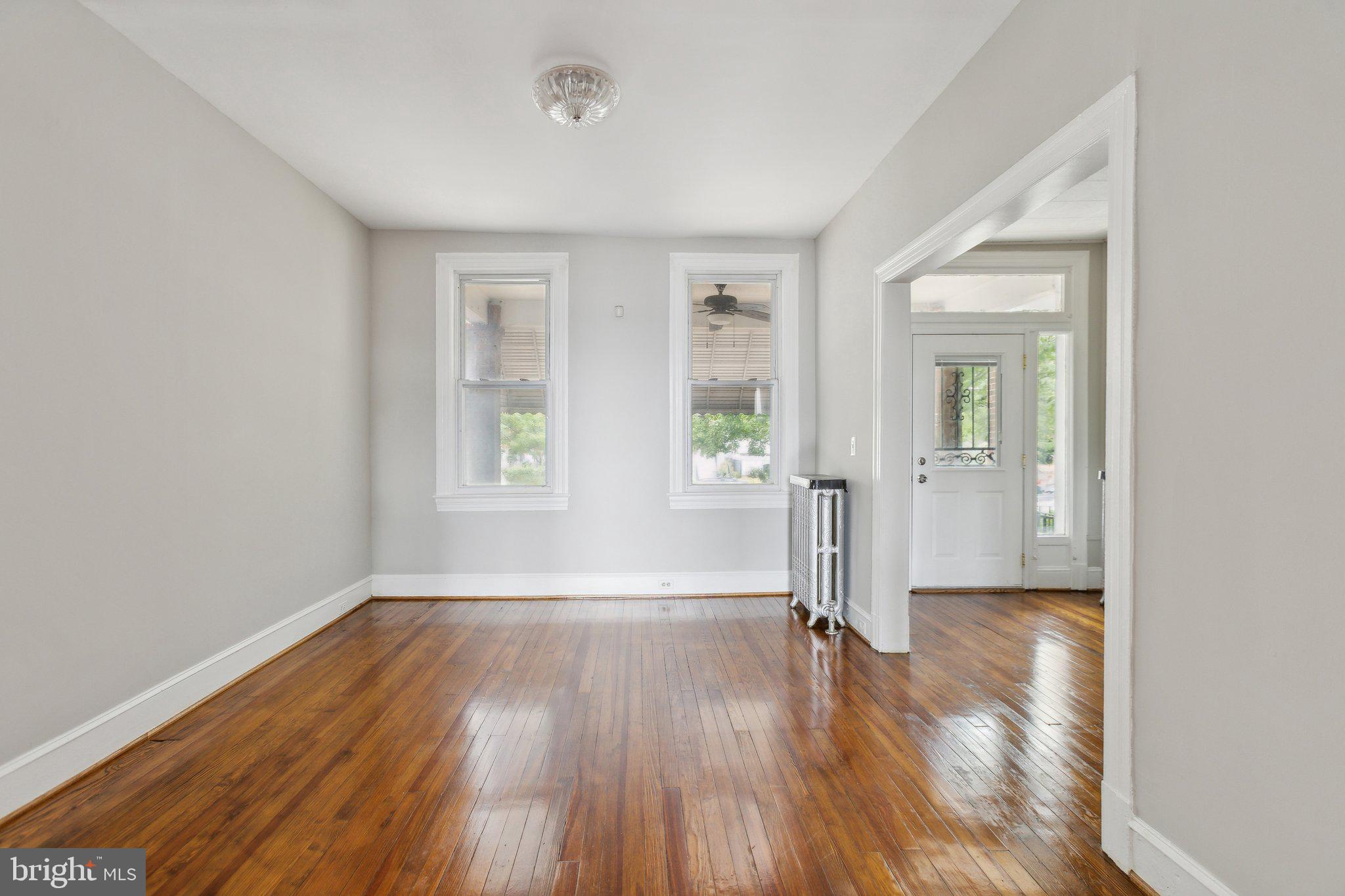 30 W St NW