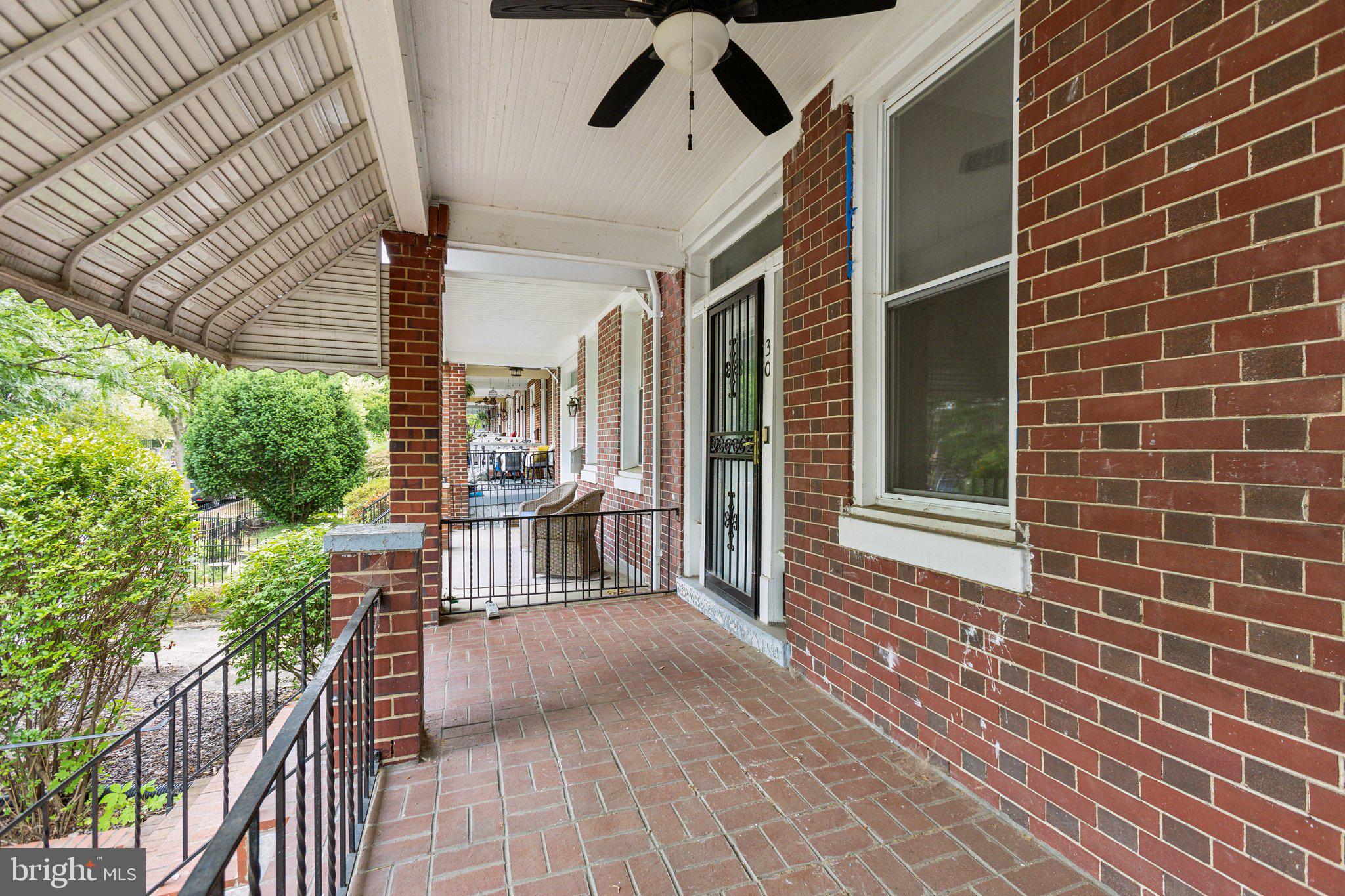 30 W St NW
