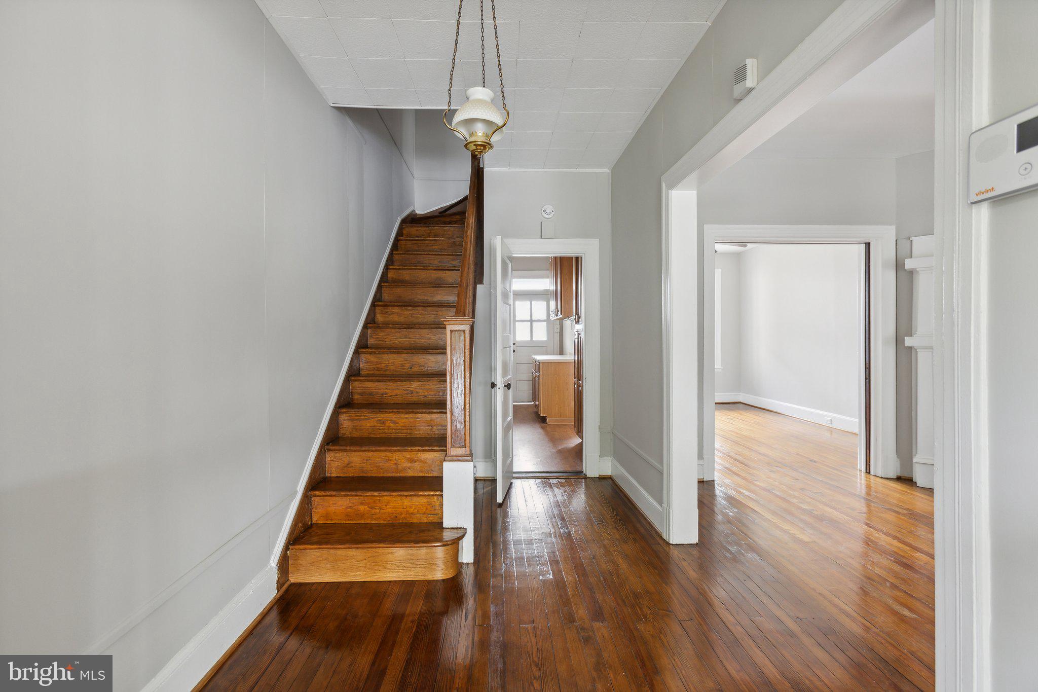 30 W St NW