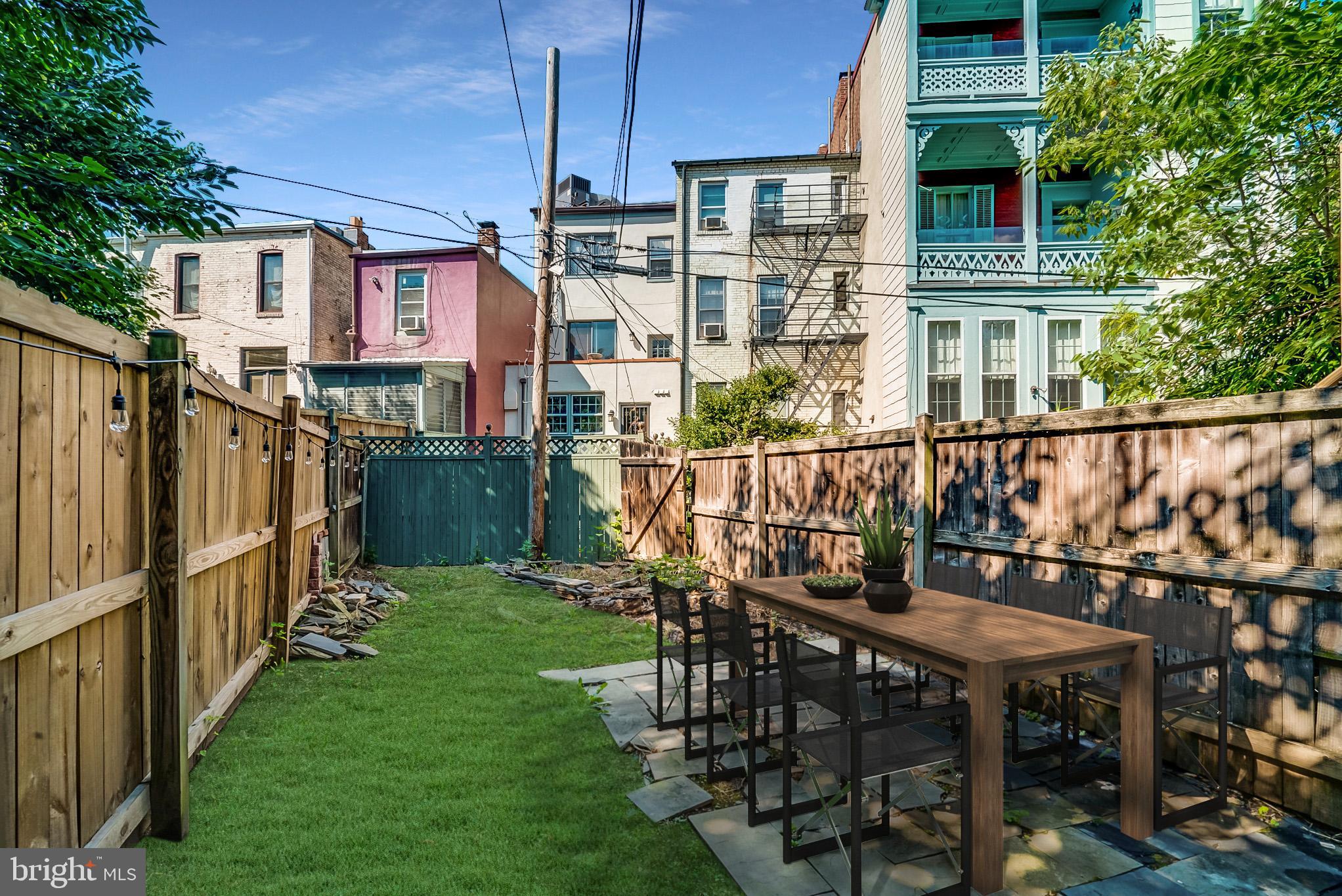 318 N Carolina Ave SE #1