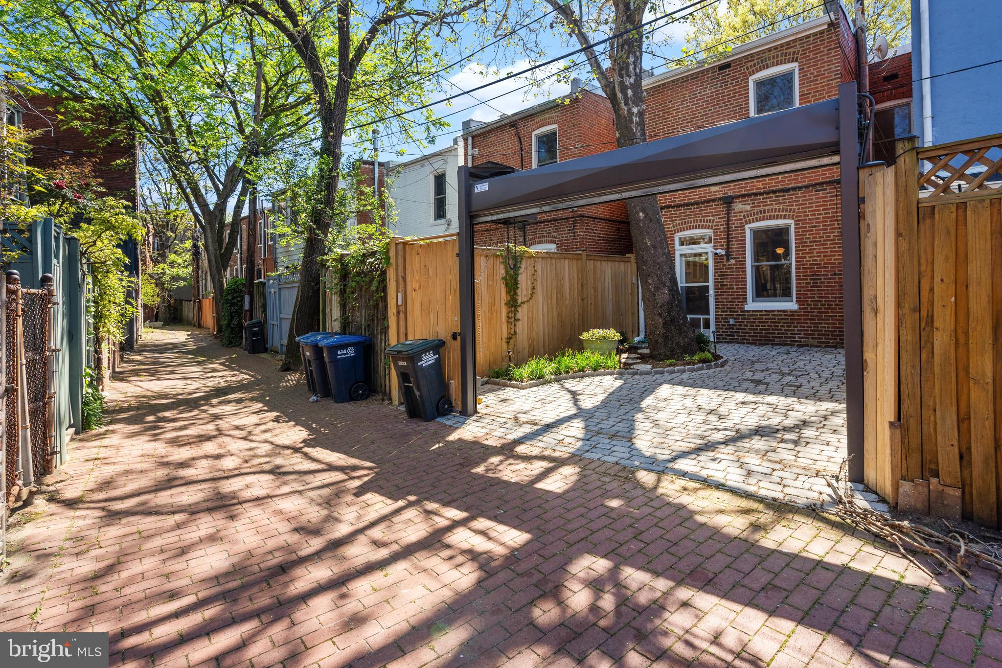 318 S Carolina Ave SE