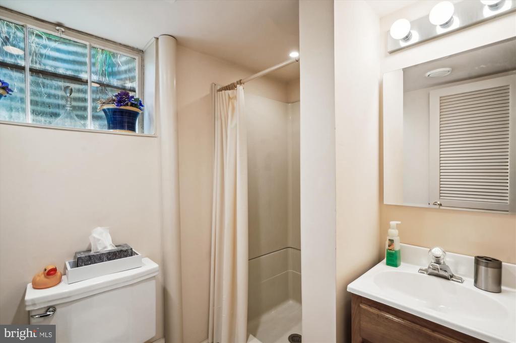 5350 42nd Pl NW