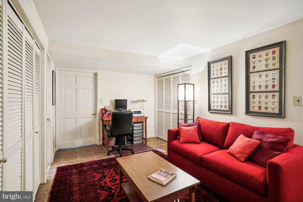 5350 42nd Pl NW