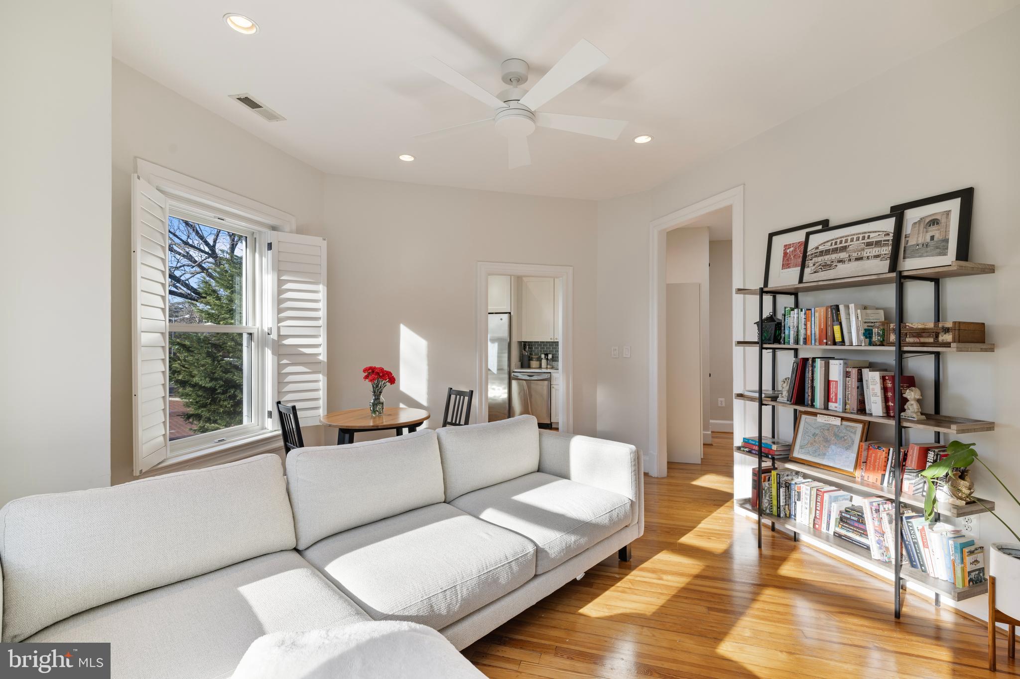 1401 Potomac Ave SE #4