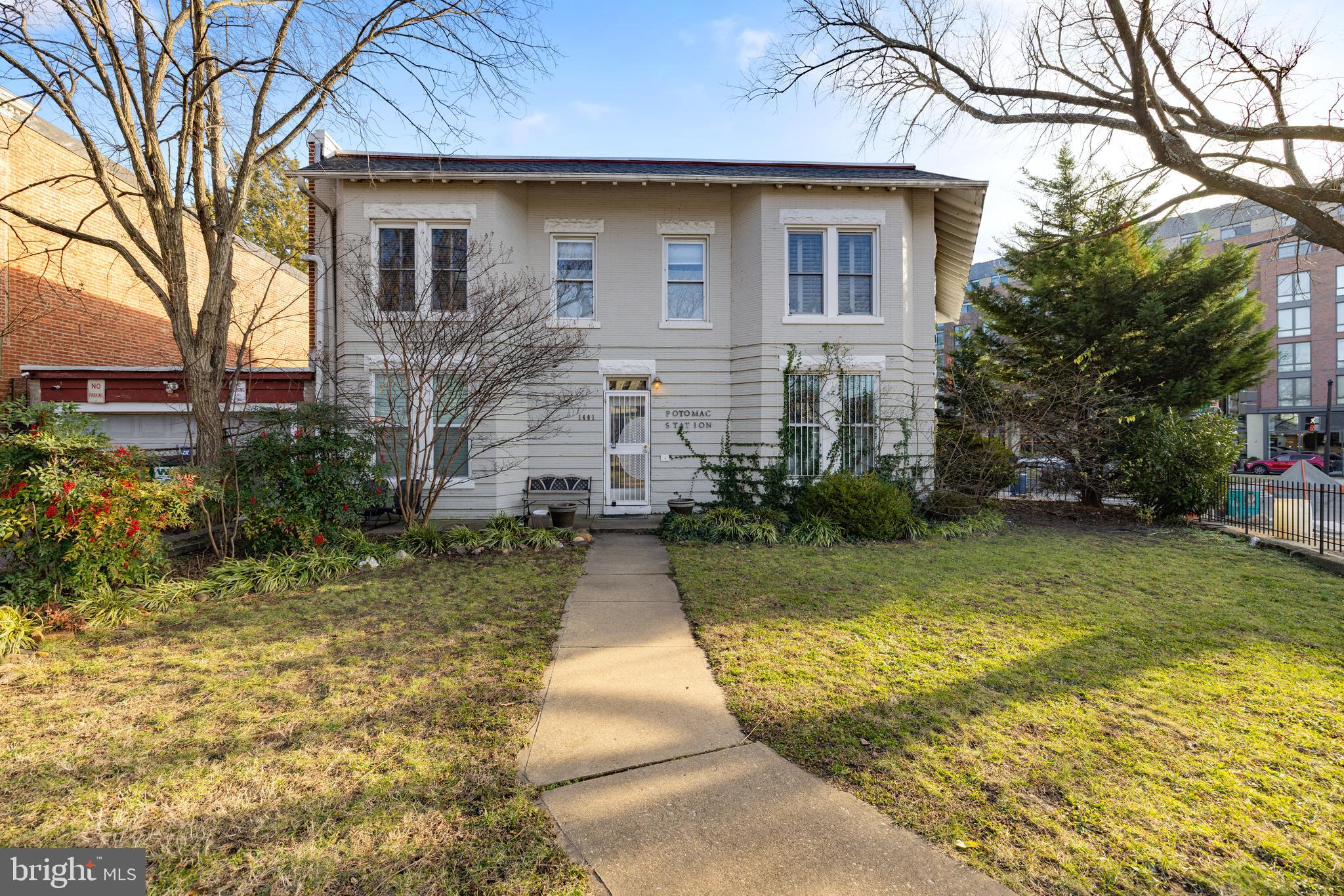 1401 Potomac Ave SE #4