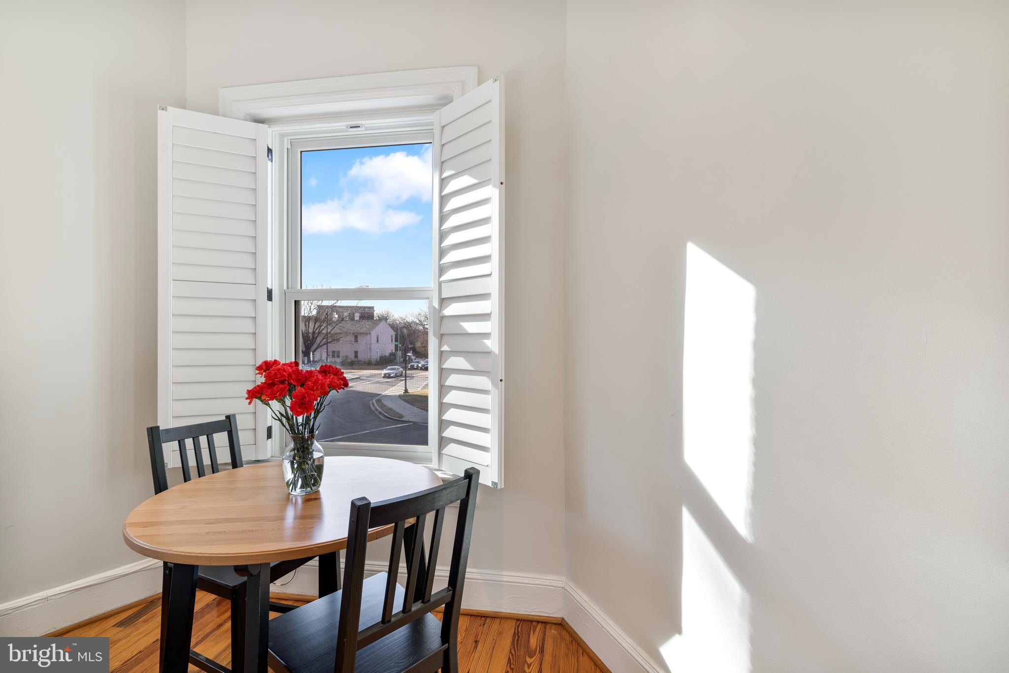 1401 Potomac Ave SE #4