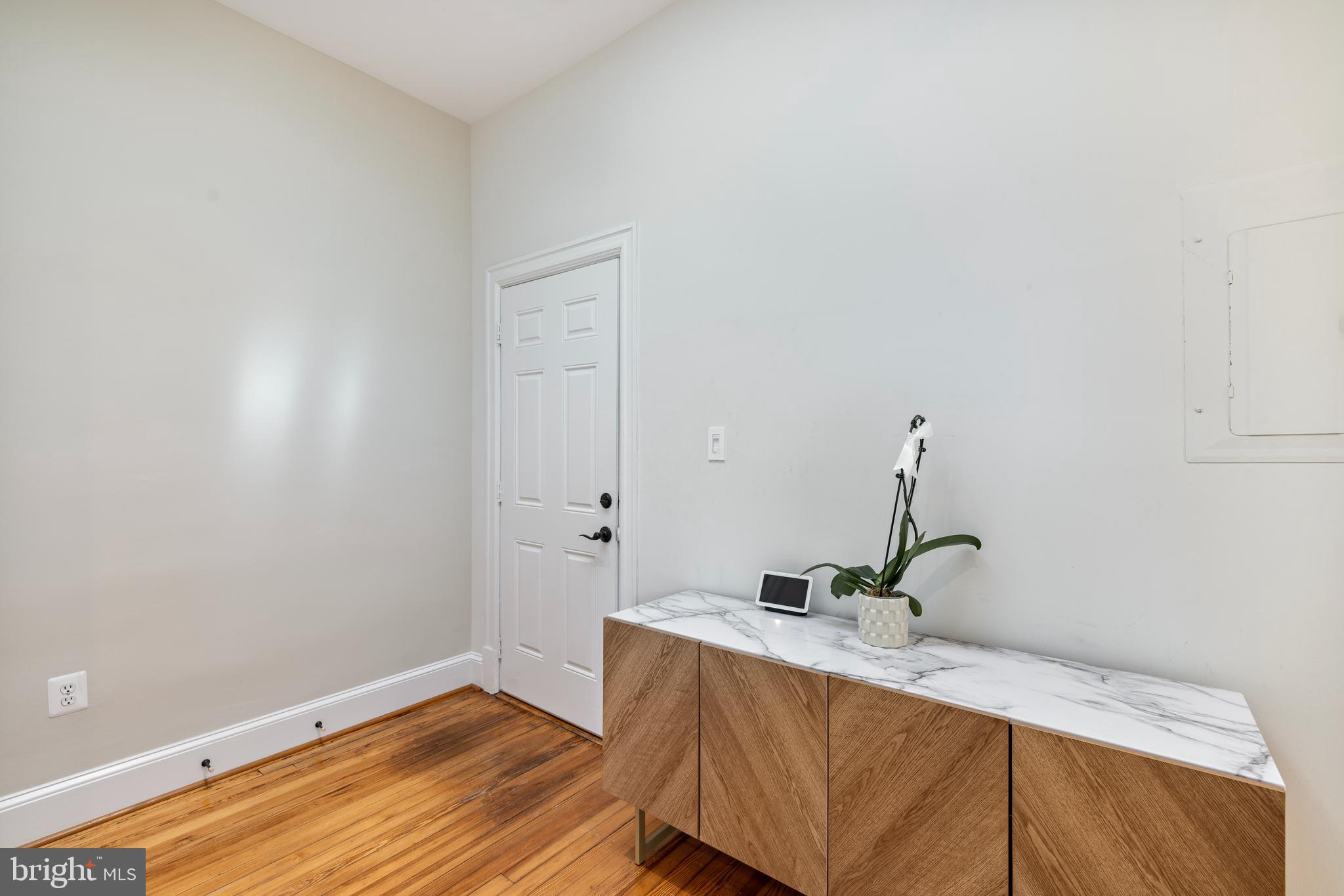 1401 Potomac Ave SE #4