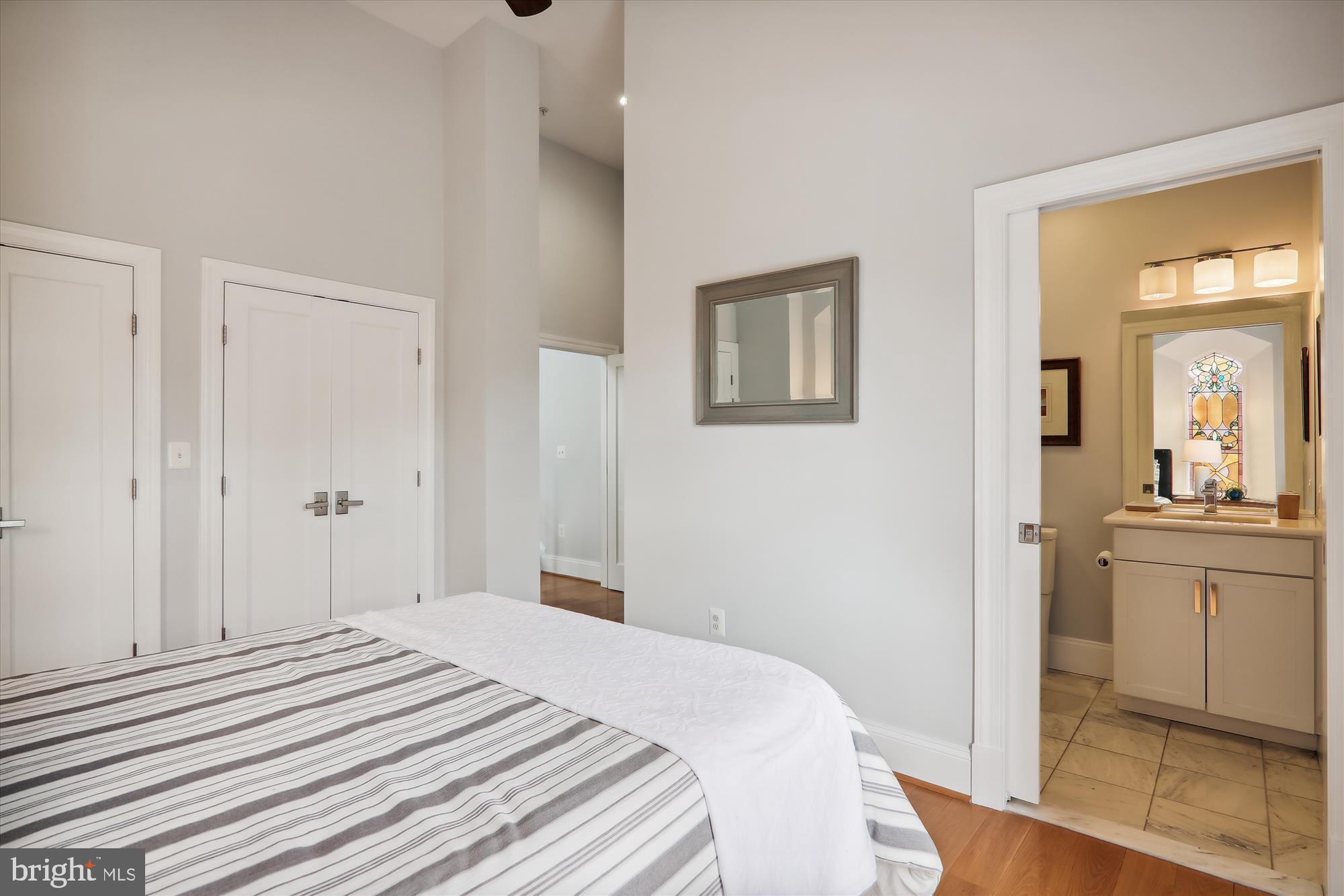 819 D St NE #36