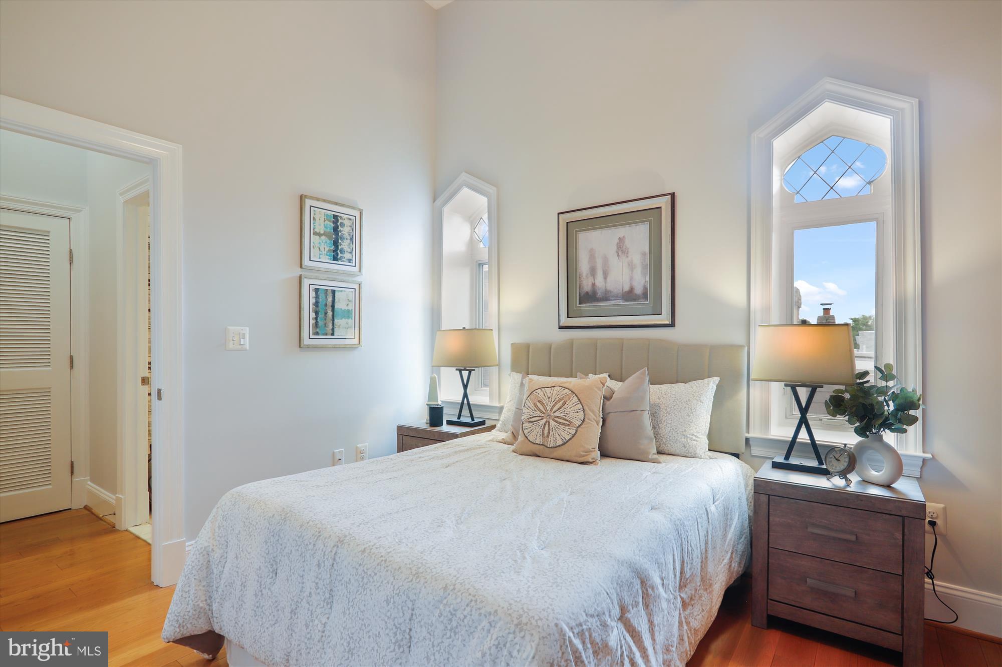 819 D St NE #36
