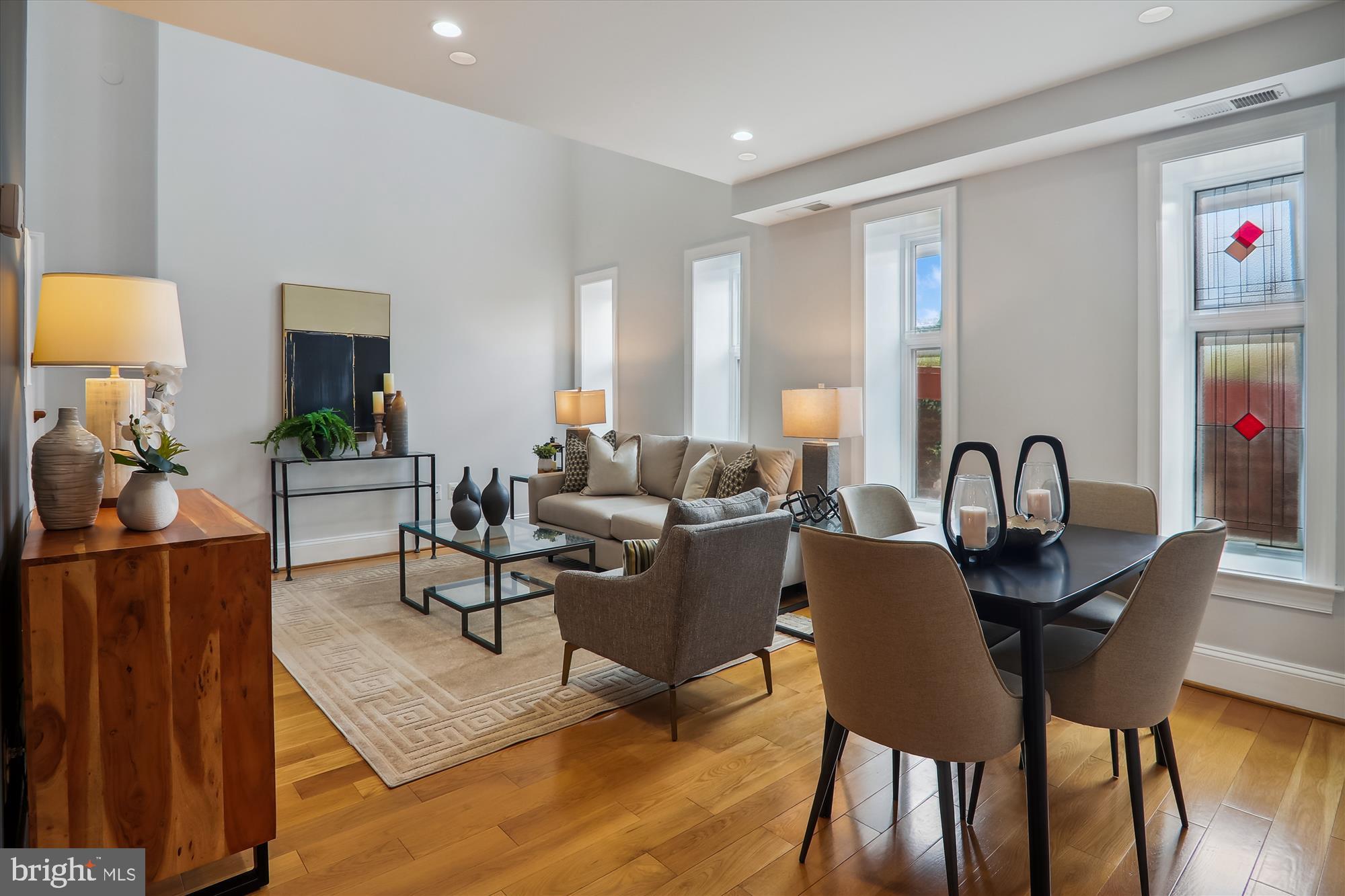 819 D St NE #36