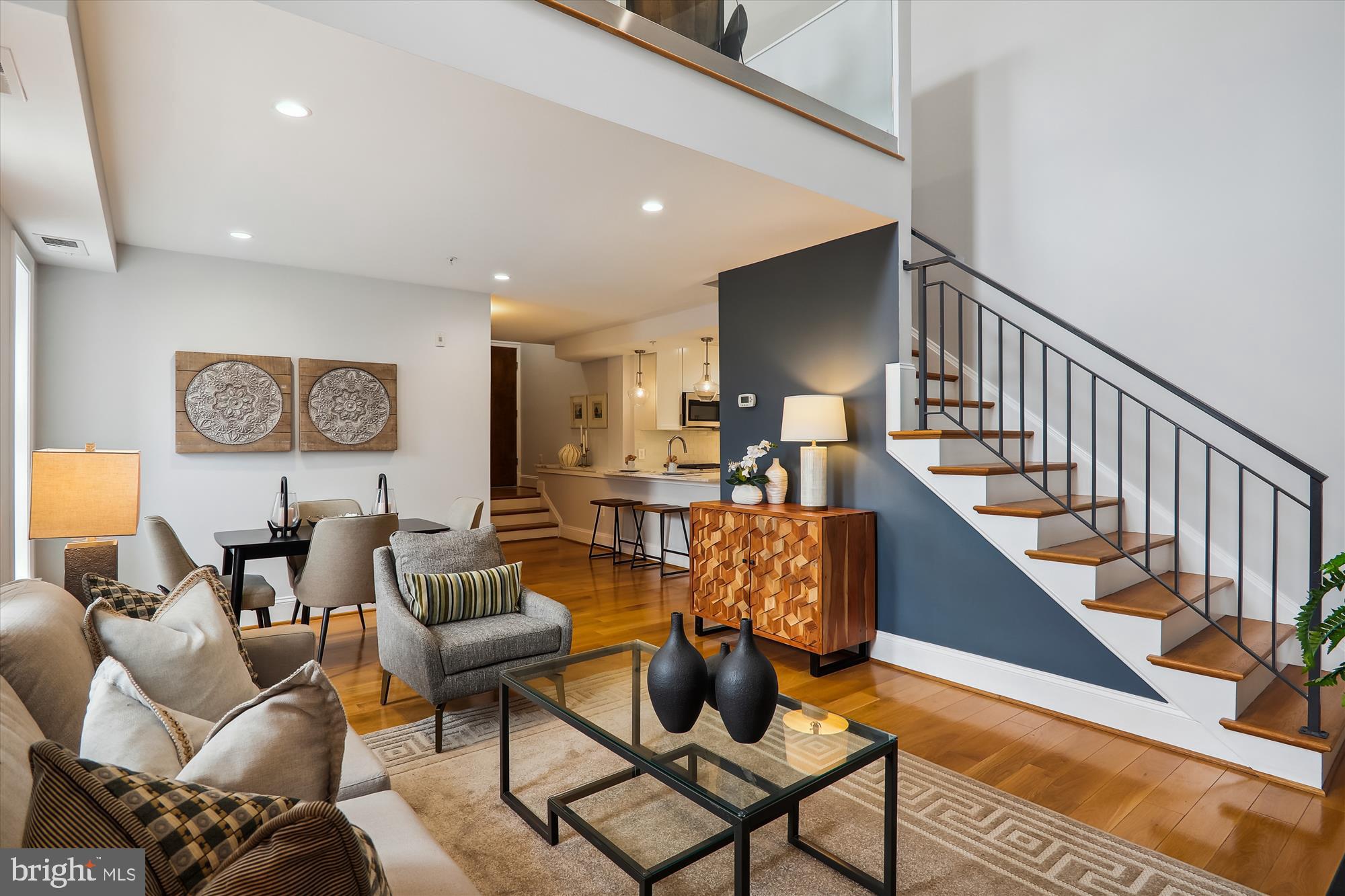 819 D St NE #36