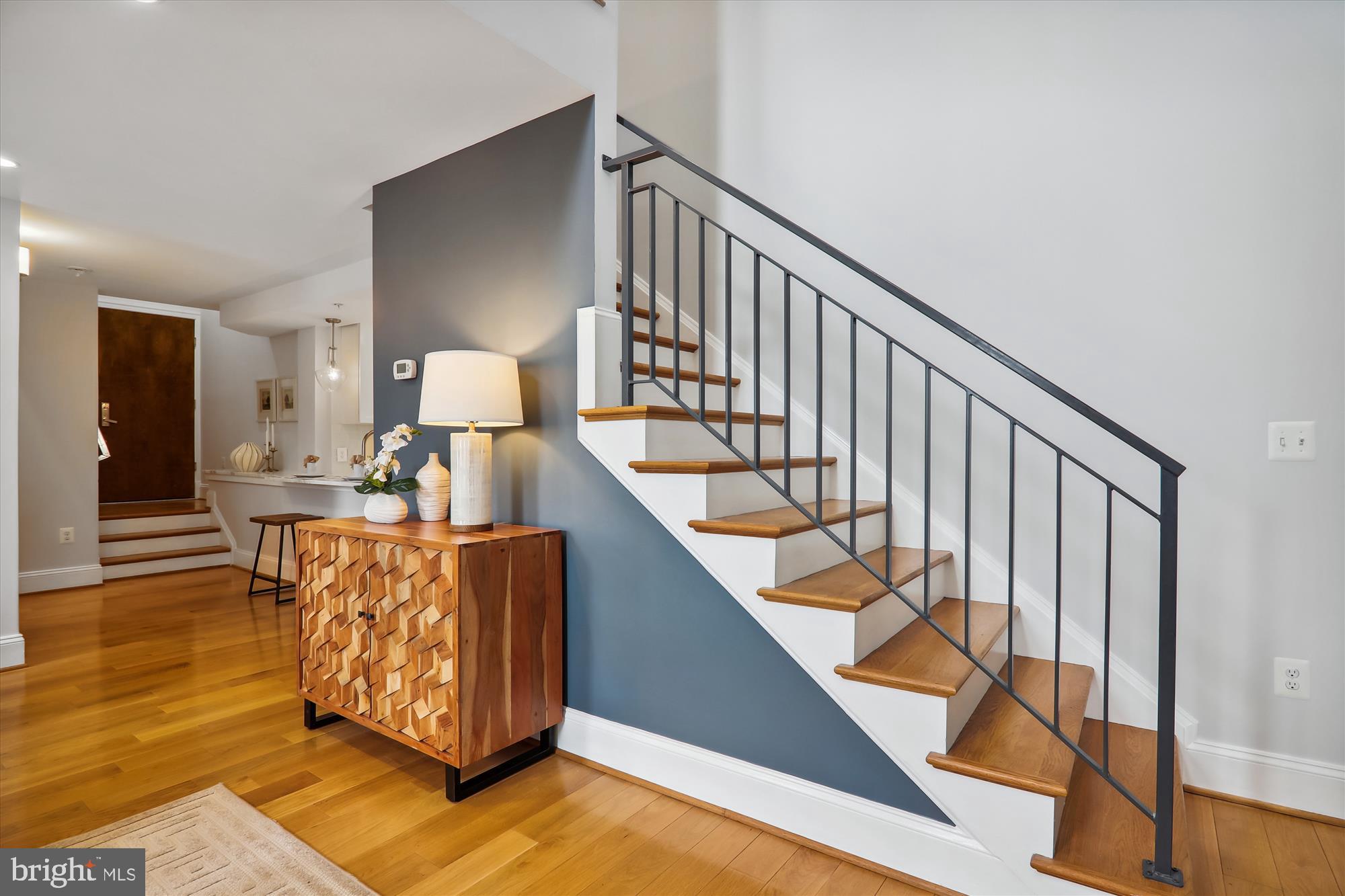 819 D St NE #36