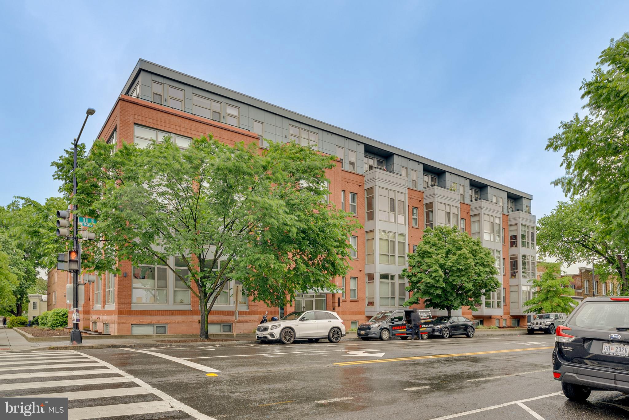 900 11th St SE #211