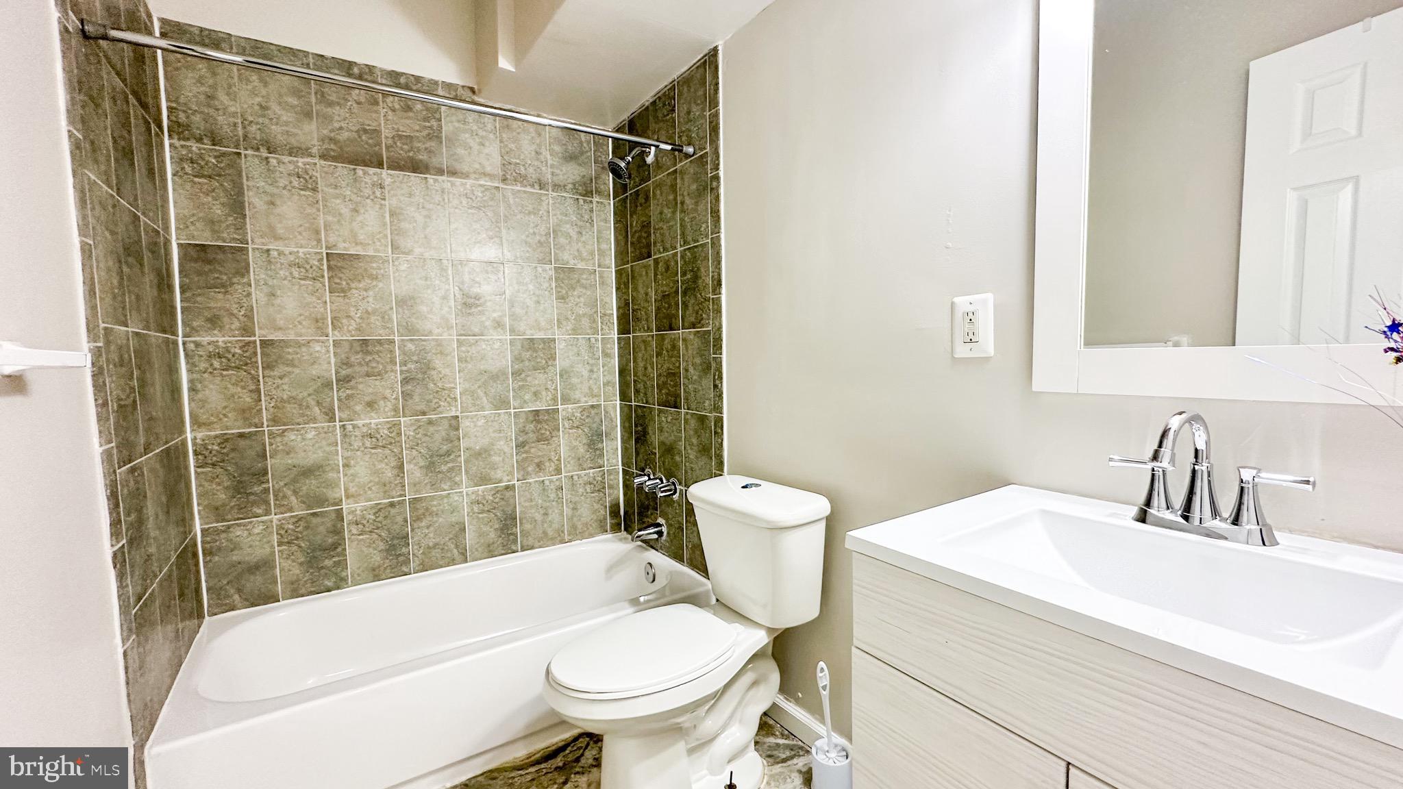 3408 Sherman Ave NW #201