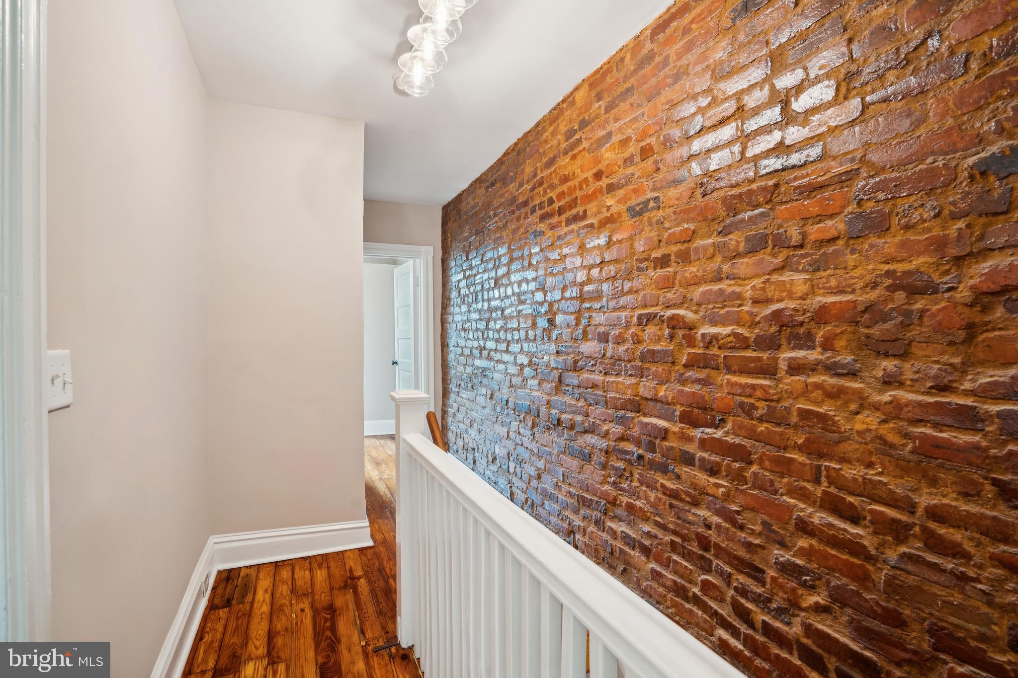 1630 E E St SE