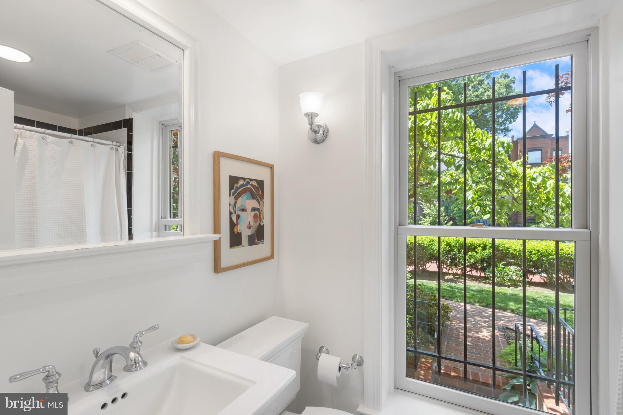 1024 Massachusetts Ave NE #2