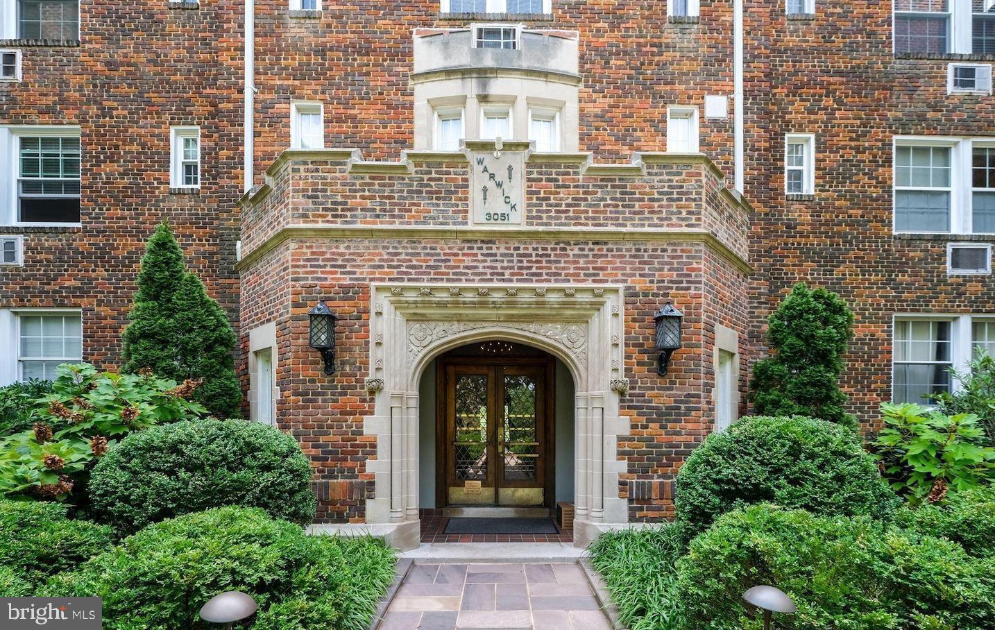 3051 IDAHO AVE NW #121