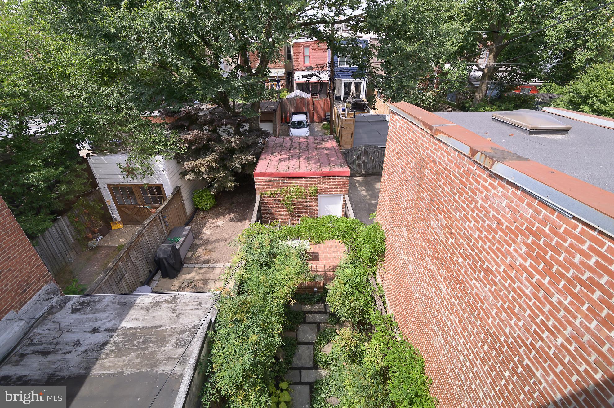 1222 Walter St SE