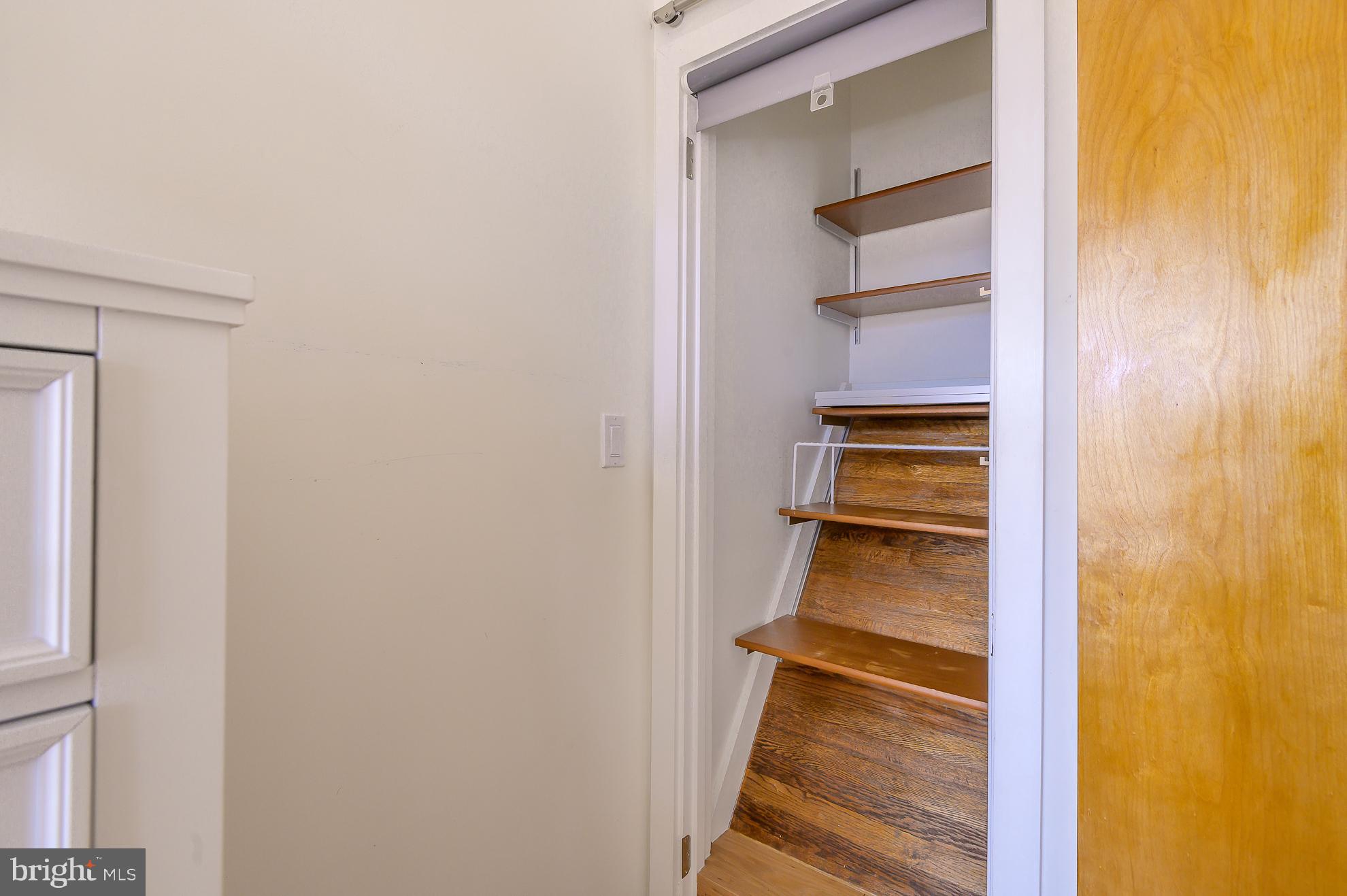 1222 Walter St SE