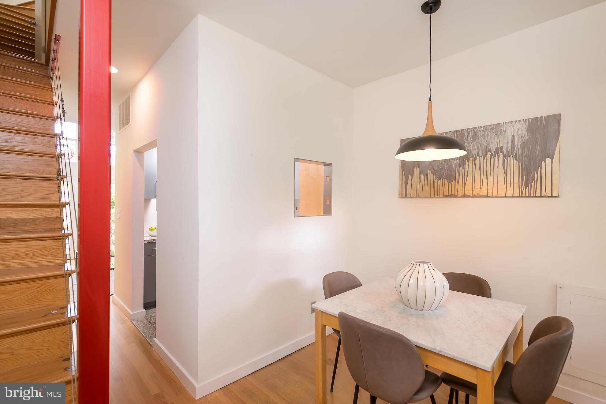 1222 Walter St SE