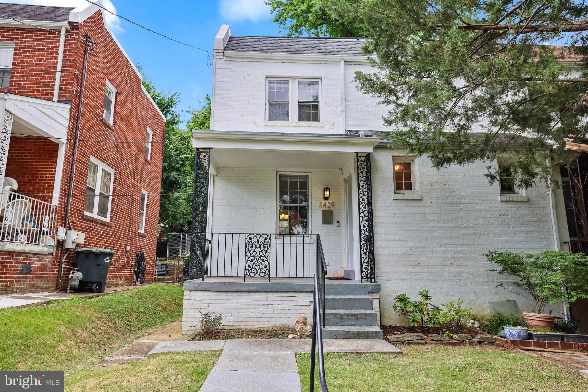 3429 CARPENTER ST SE