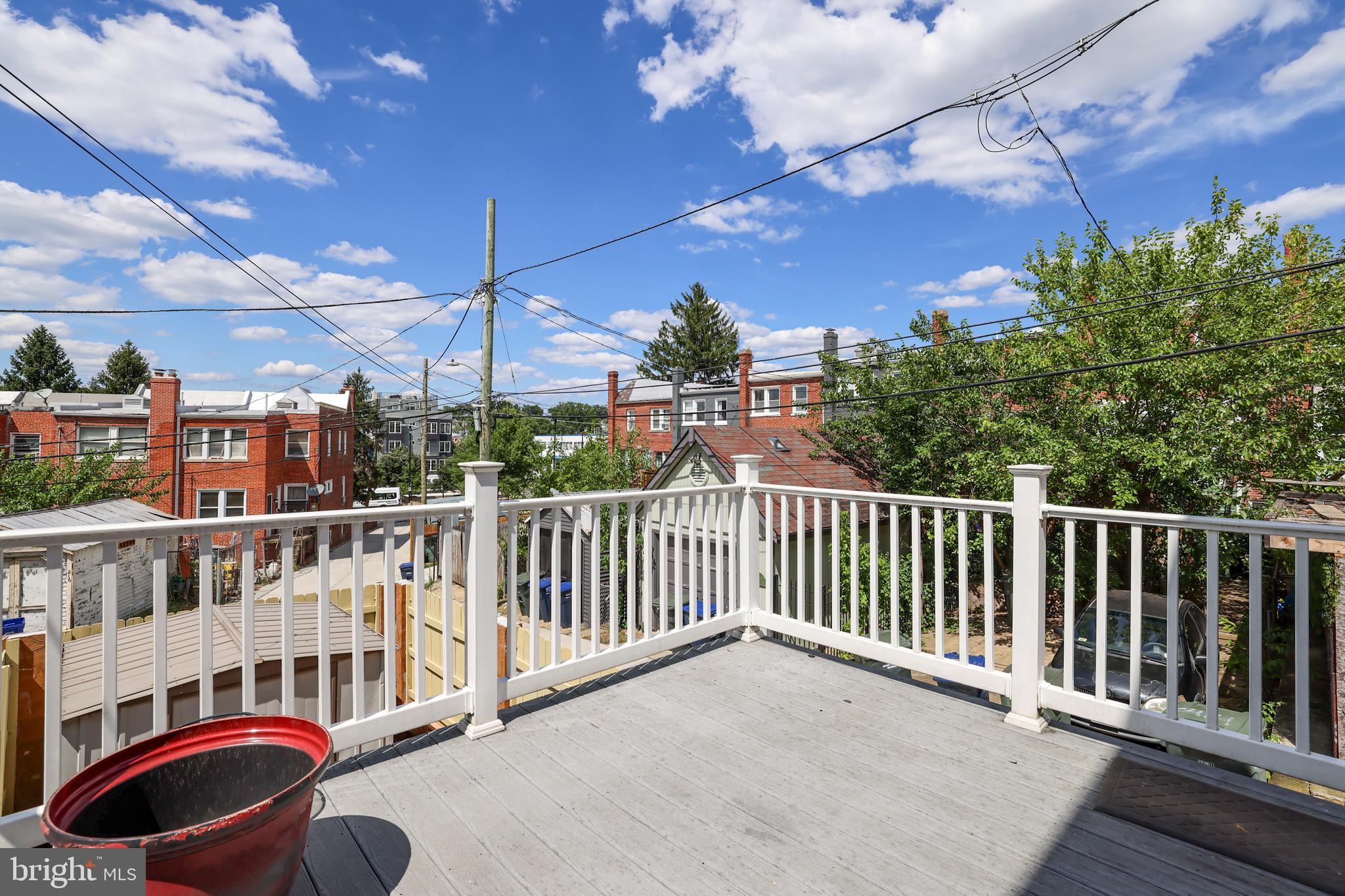 215 Jefferson St NW