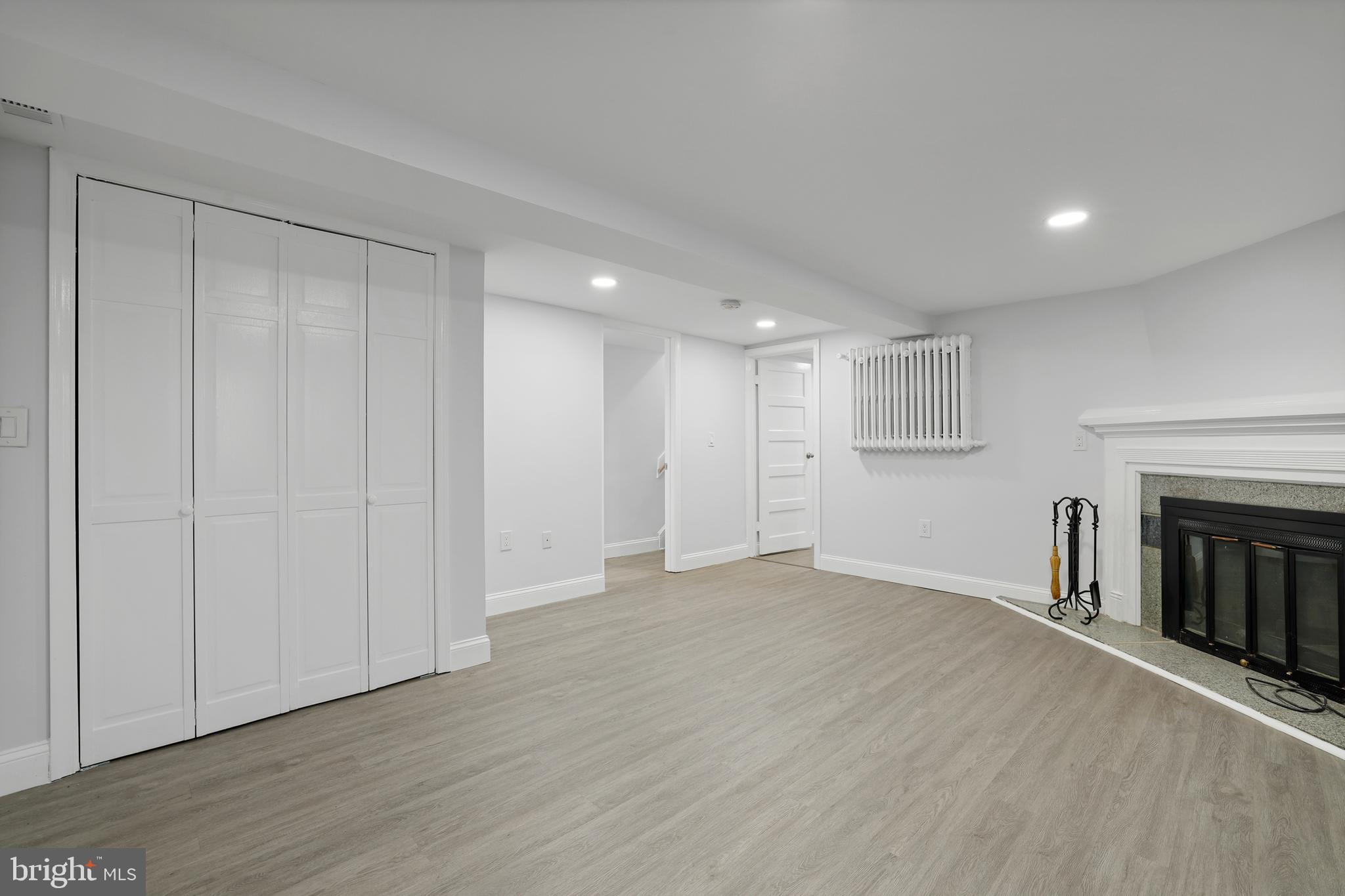 215 Jefferson St NW