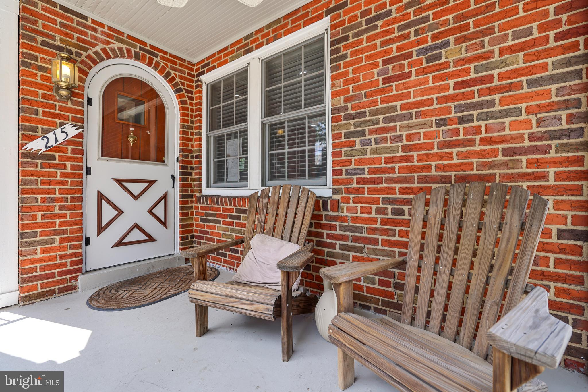 215 Jefferson St NW
