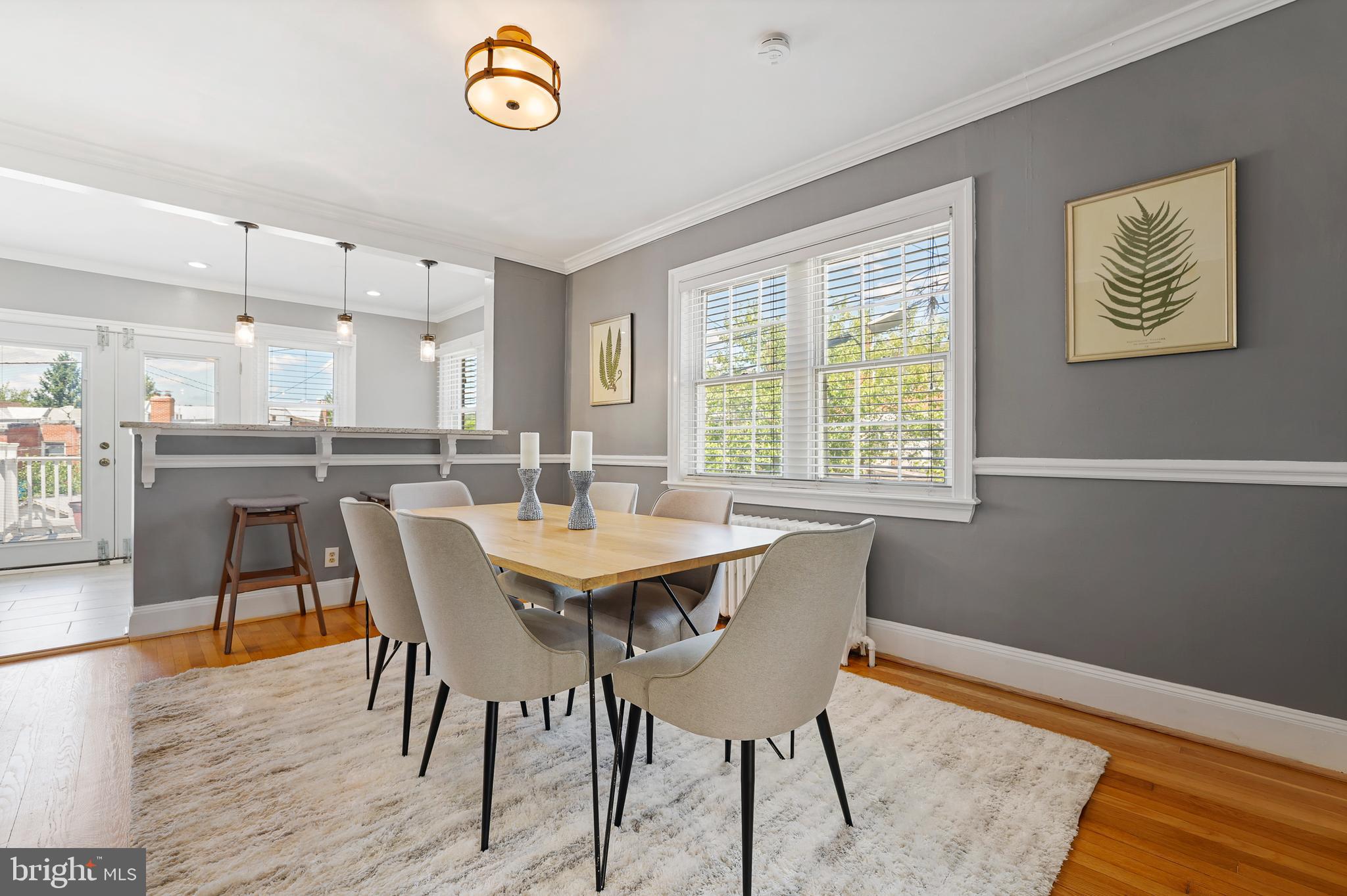 215 Jefferson St NW