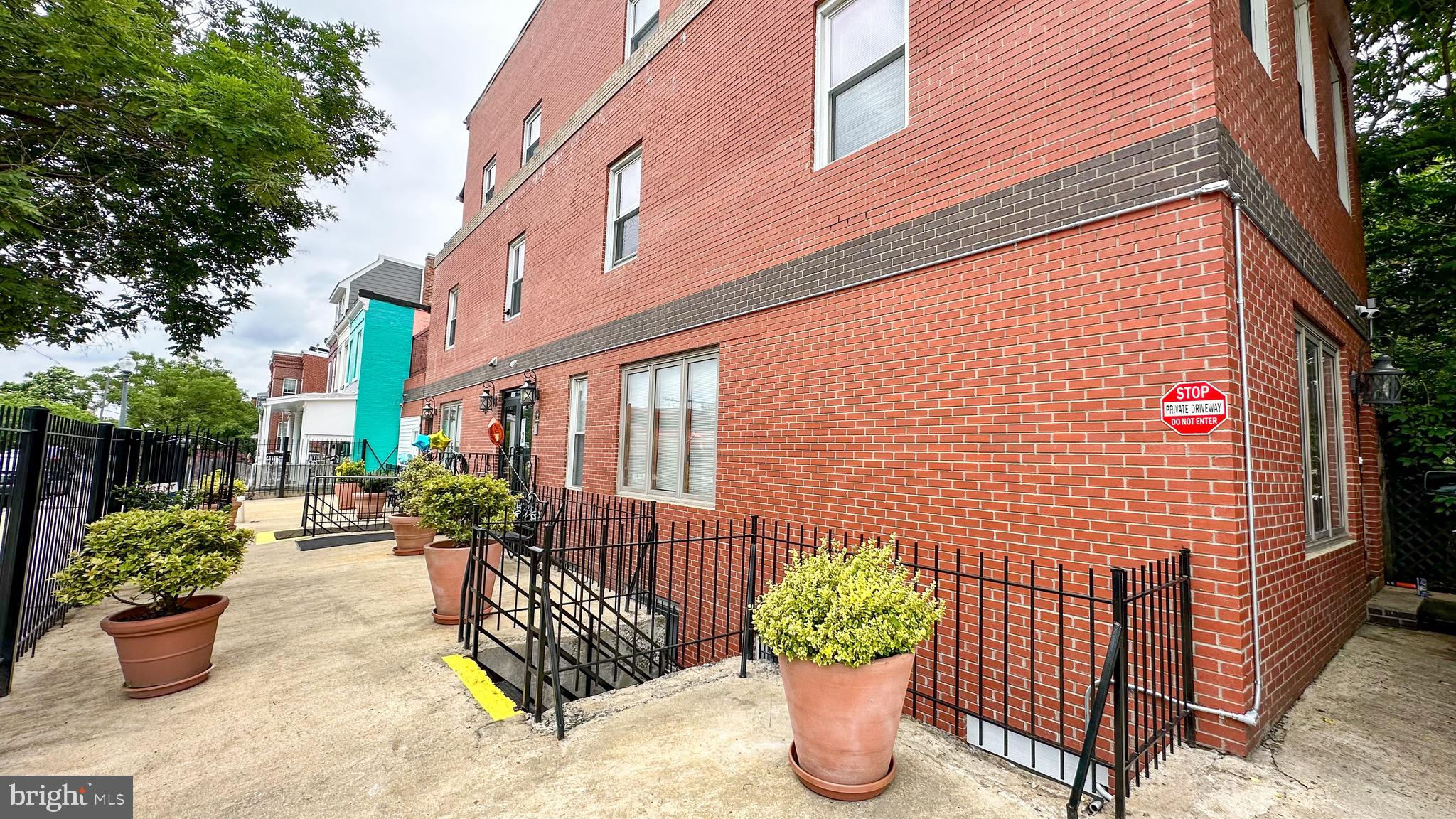 3408 SHERMAN AVE NW #002