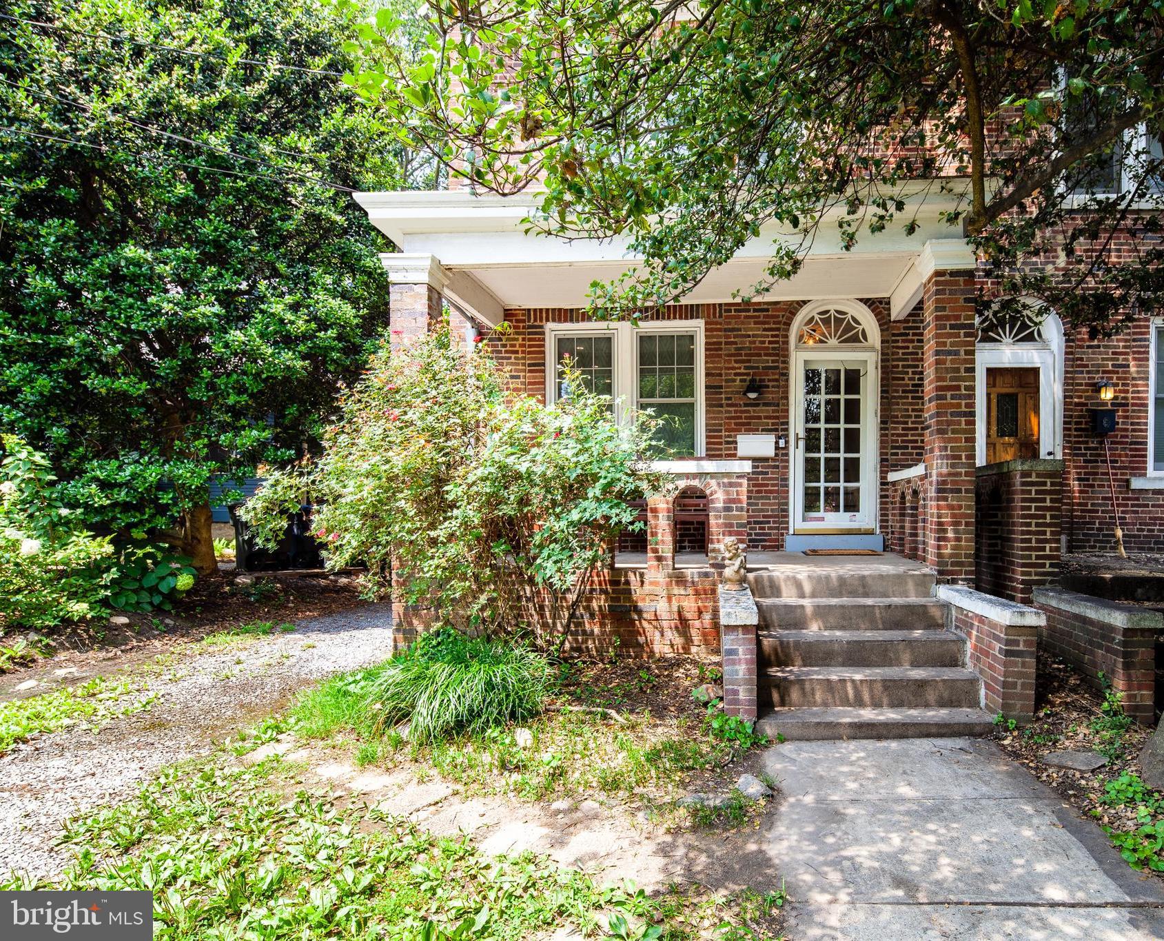 3031 RODMAN ST NW