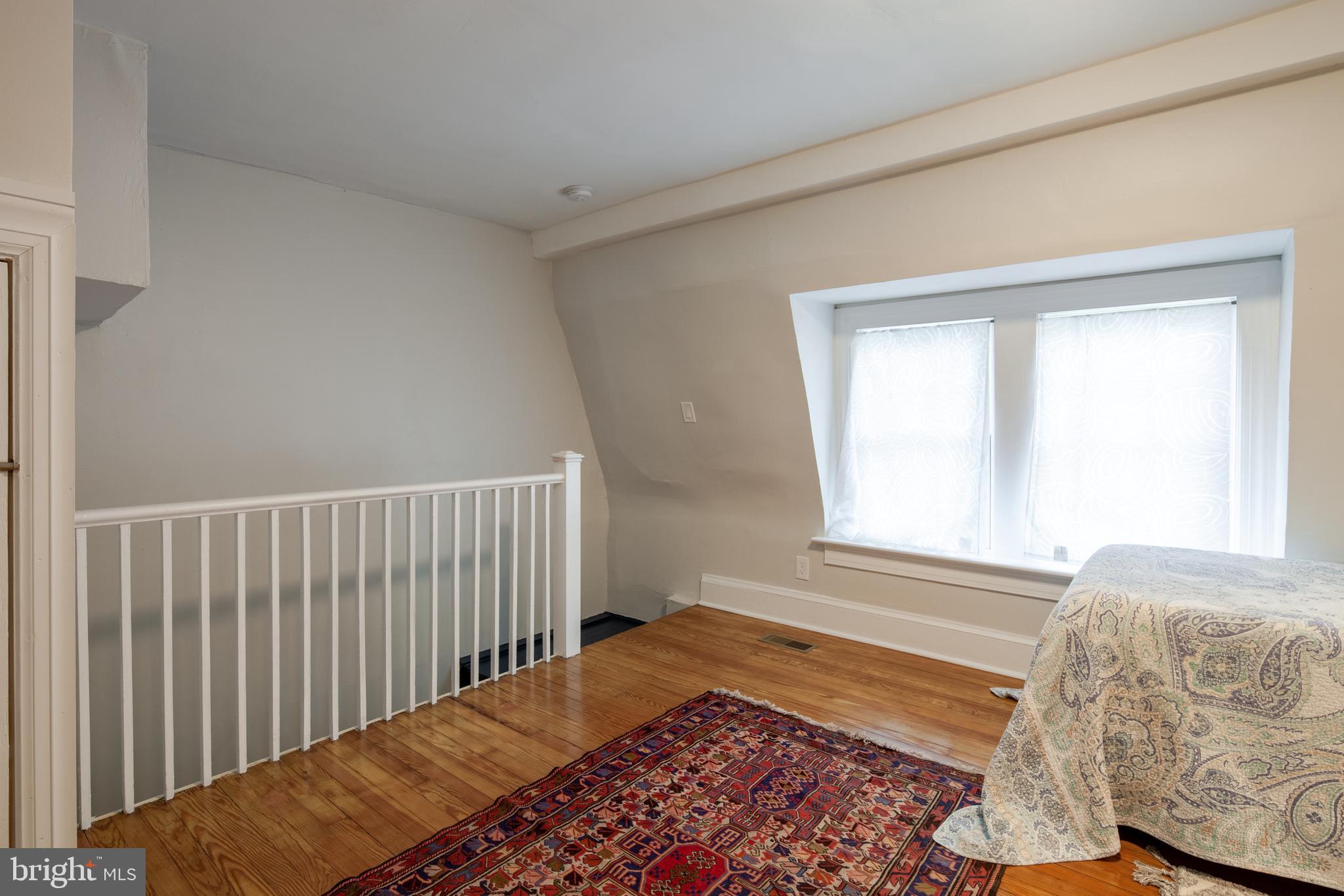 3031 RODMAN ST NW