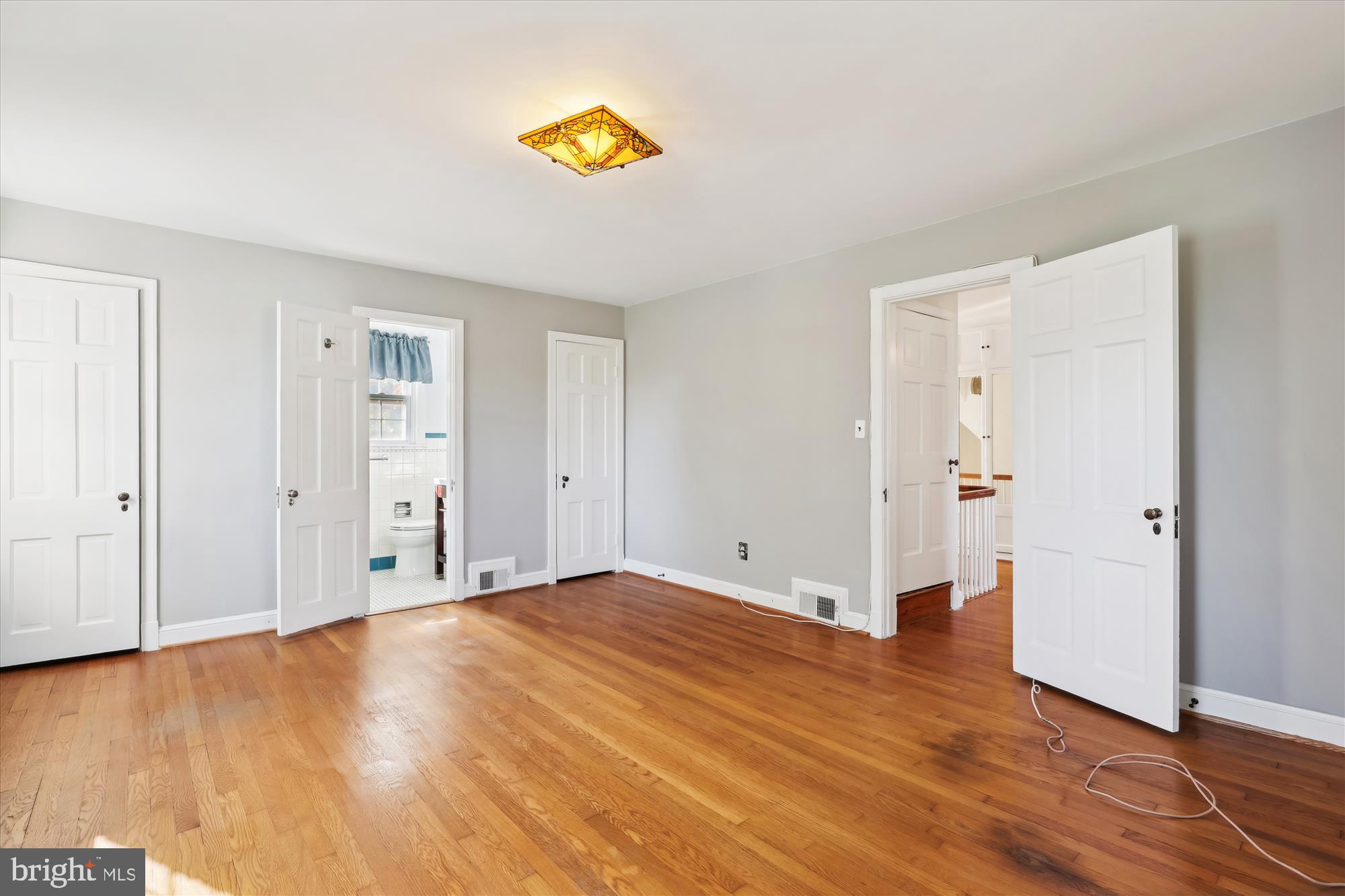 1602 Crittenden St NW