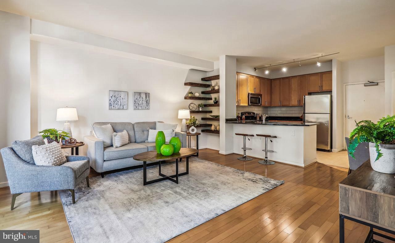 437 New York Ave NW #317